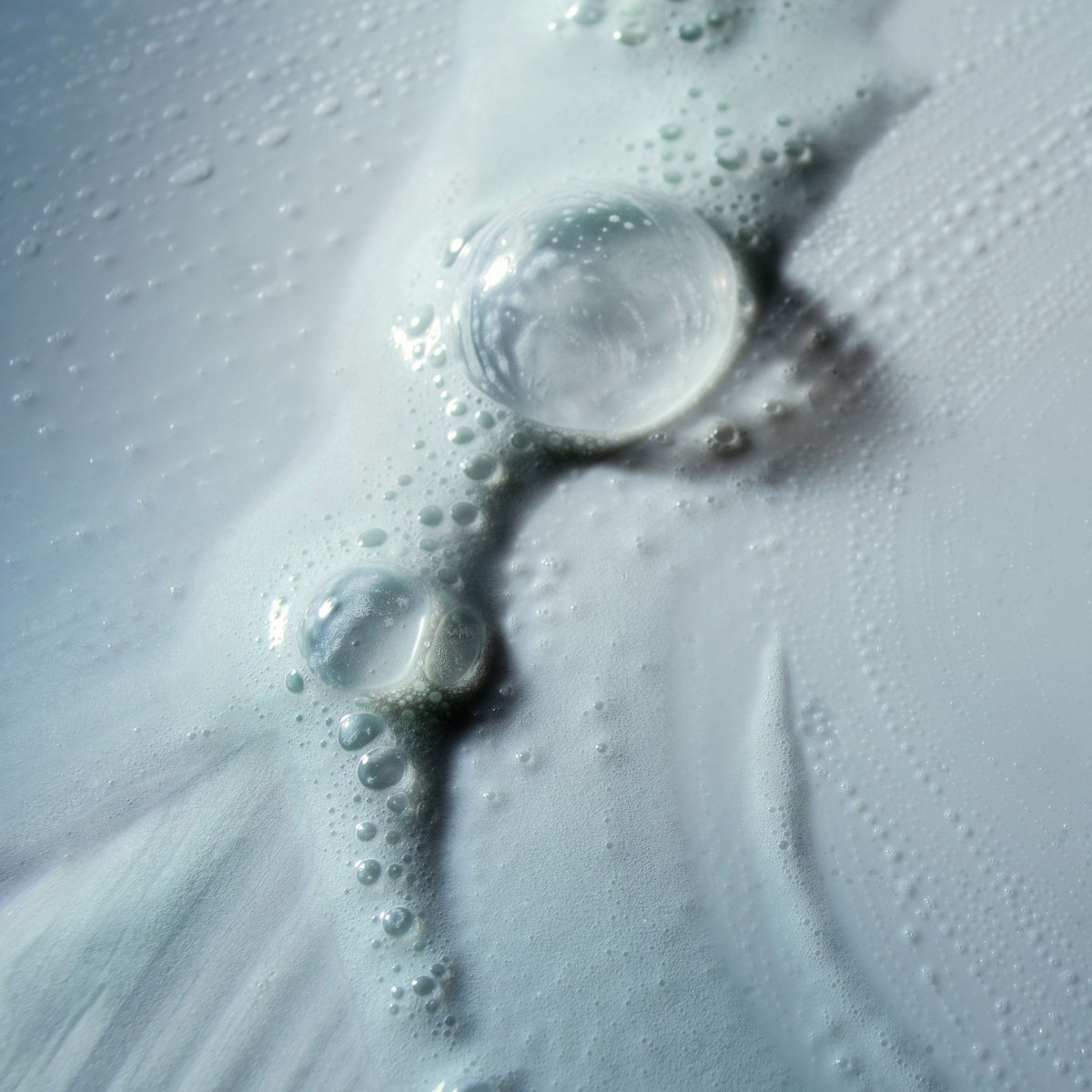 The Essence Foaming Cleanser - 30 ml 3