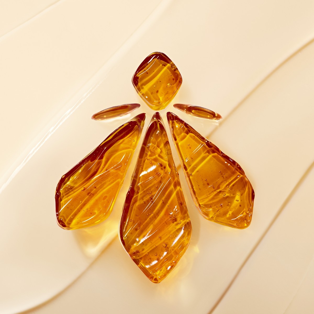 Bálsamo Reparador de Mãos Abeille Royale - 40 ml 2