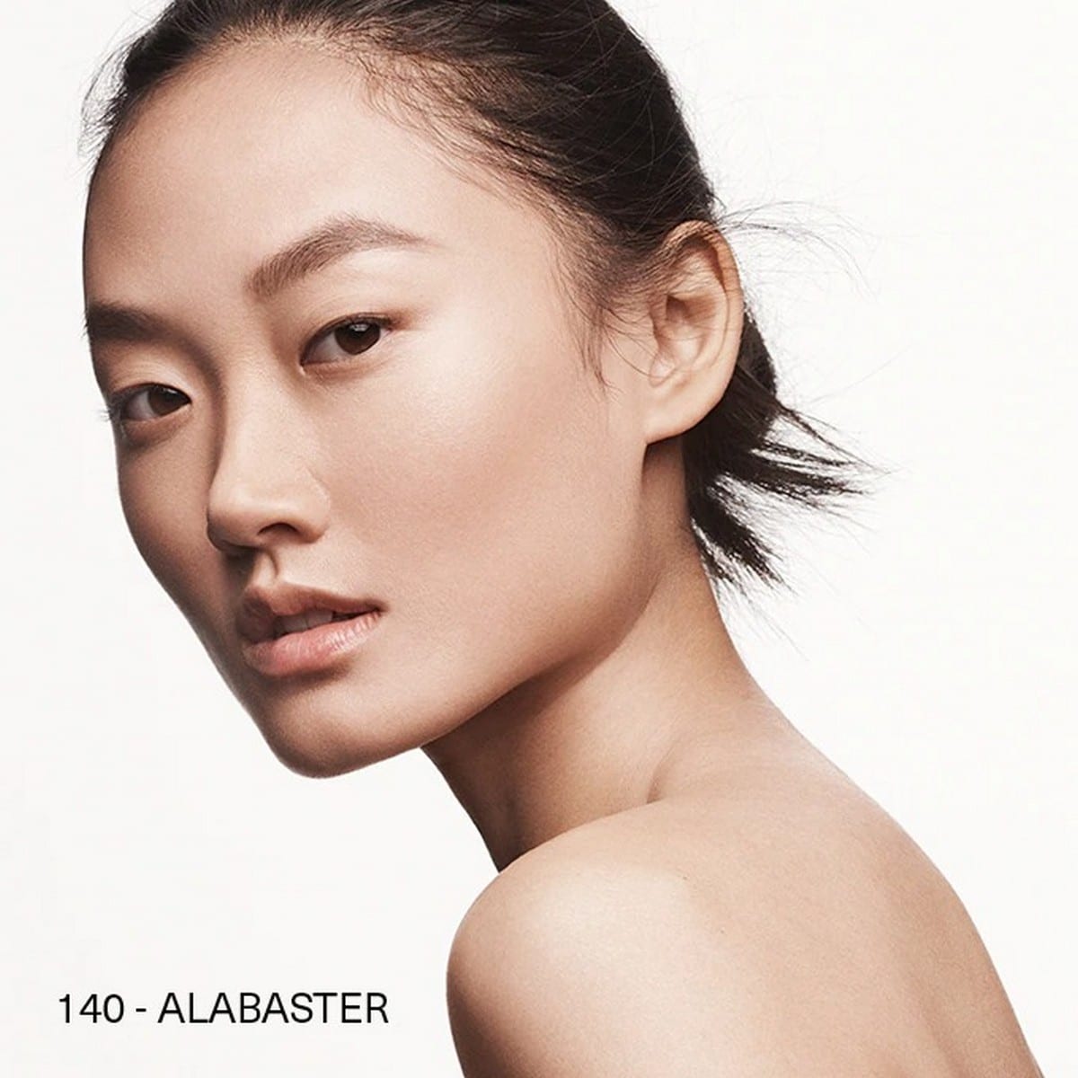 The Soft Fluid Long Wear Foundation SPF20 30 ml Alabaster-4