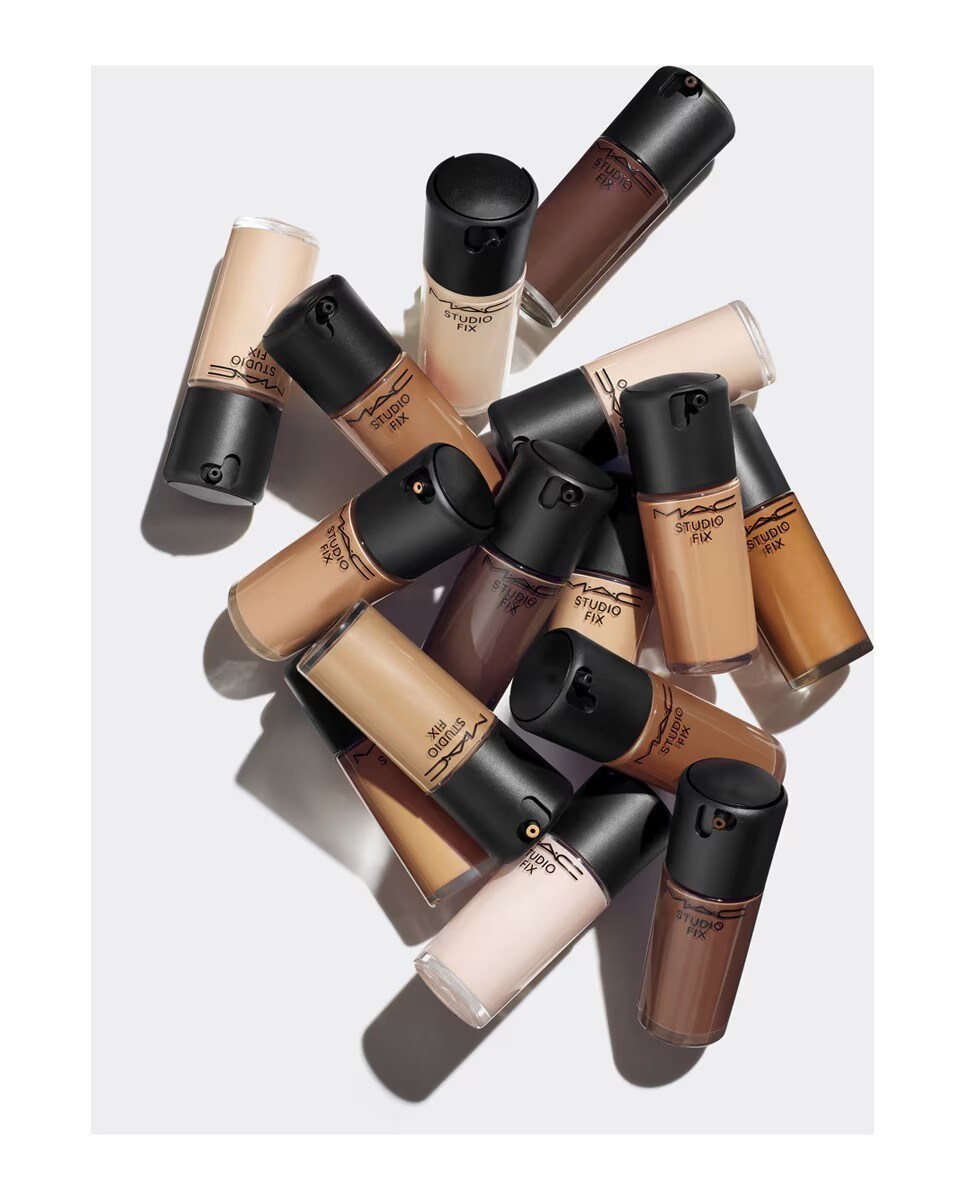 Studio Fix Fluid SPF15 Base de Maquilhagem Control de Oleosidade e Brilho - 30 ml NC38-7