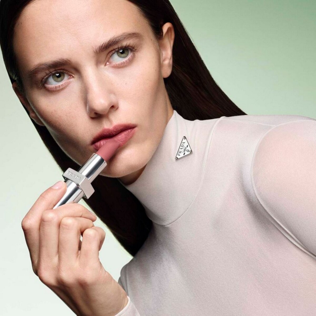 Batom Monochrome Soft Matte Prada Beauty B106 CARAMEL-6