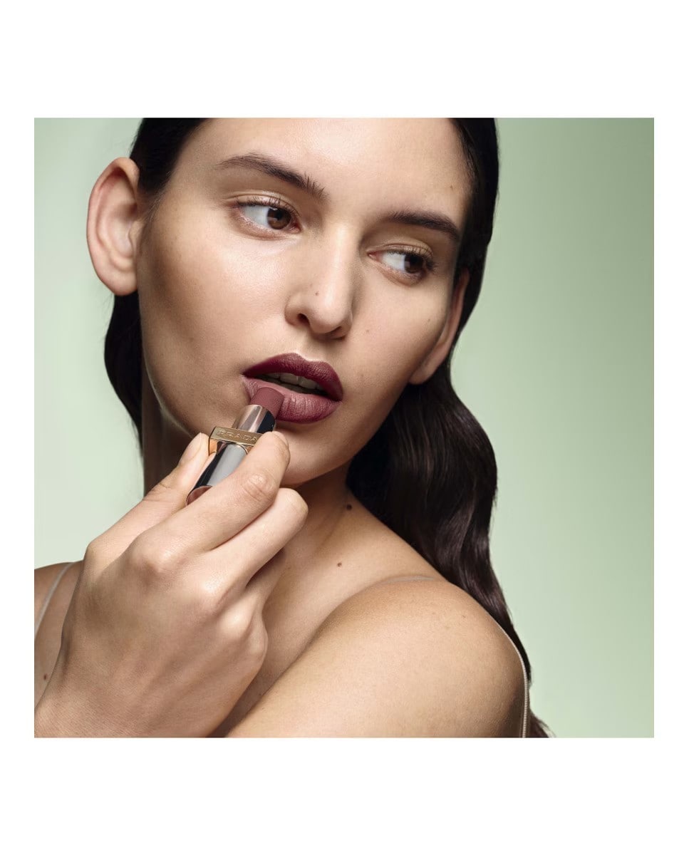 Batom Monochrome Soft Matte Prada Beauty B15 UNIFORM-7