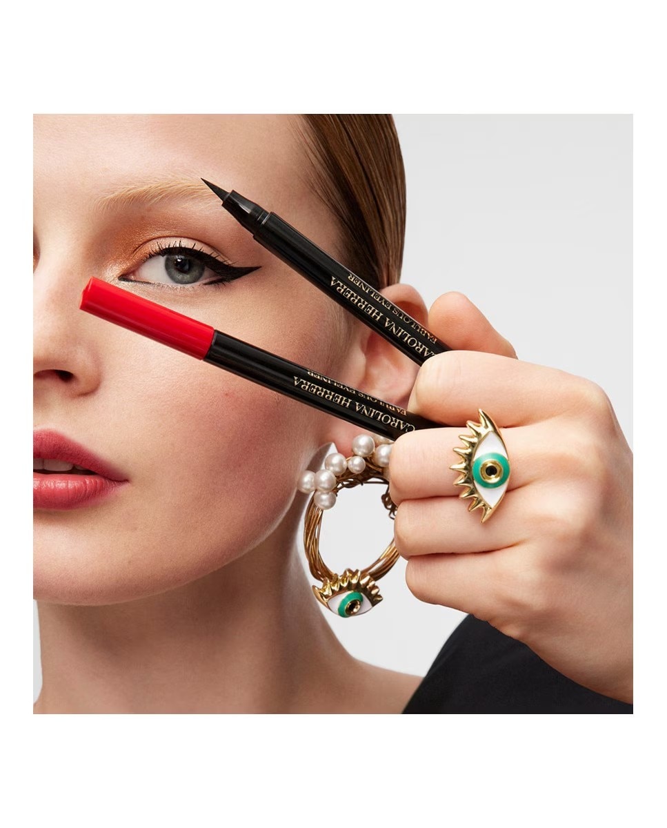 Eyeliner Fabulous 01 Ultra Black-8