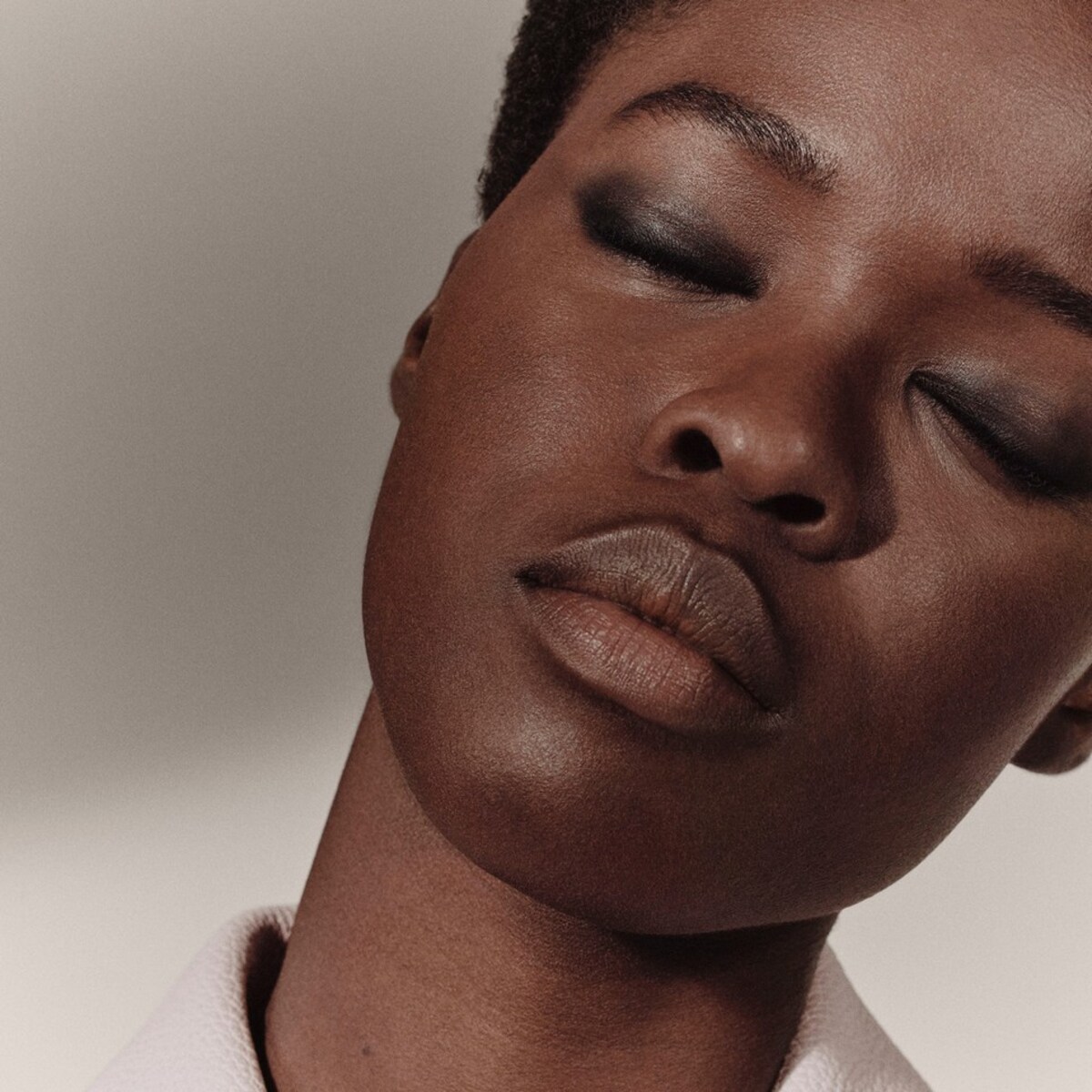 Lápis De Olhos Trait d'Hermès 99 Noir Fusain-4