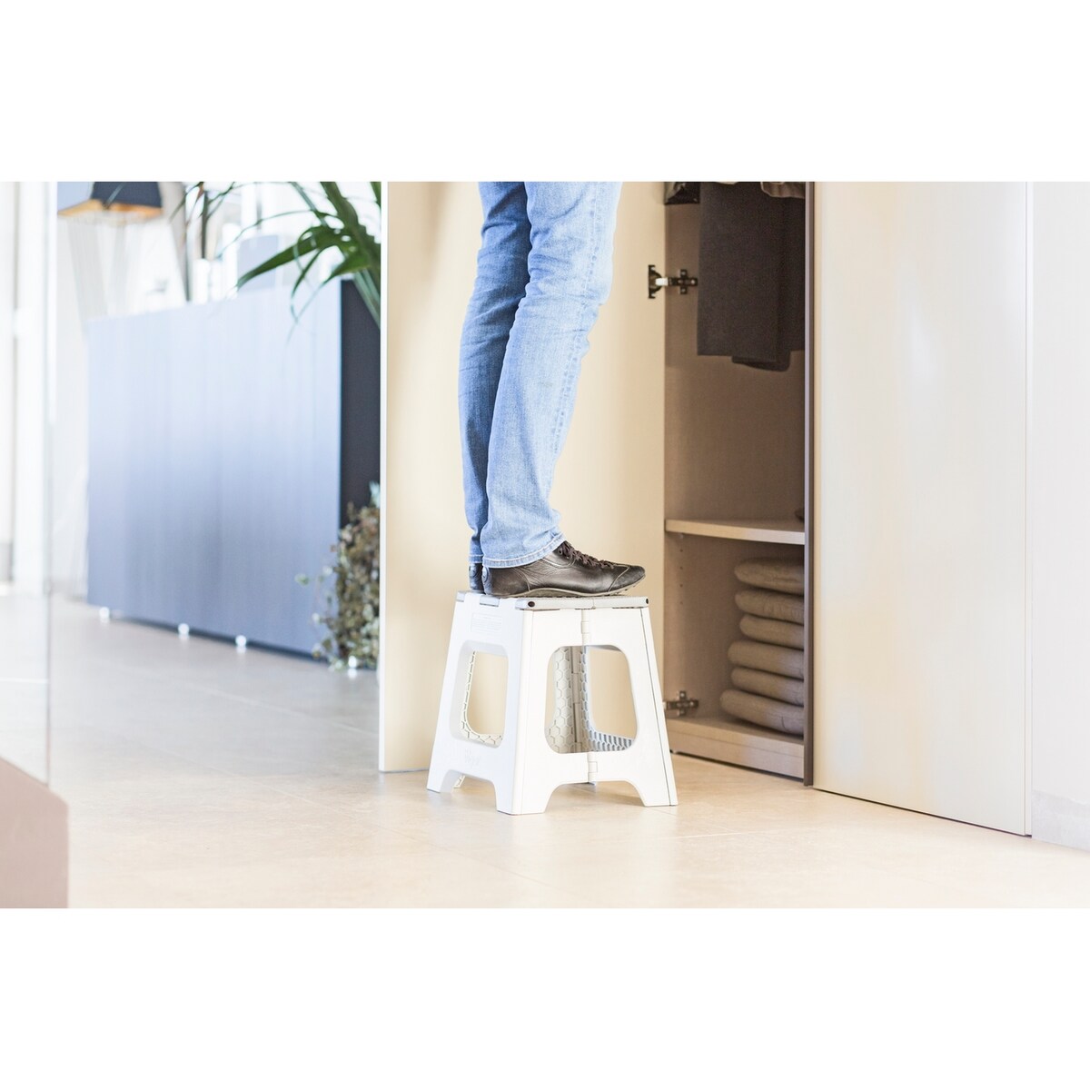 Taburete Plegable Plástico Compact 23 cm Gris-5