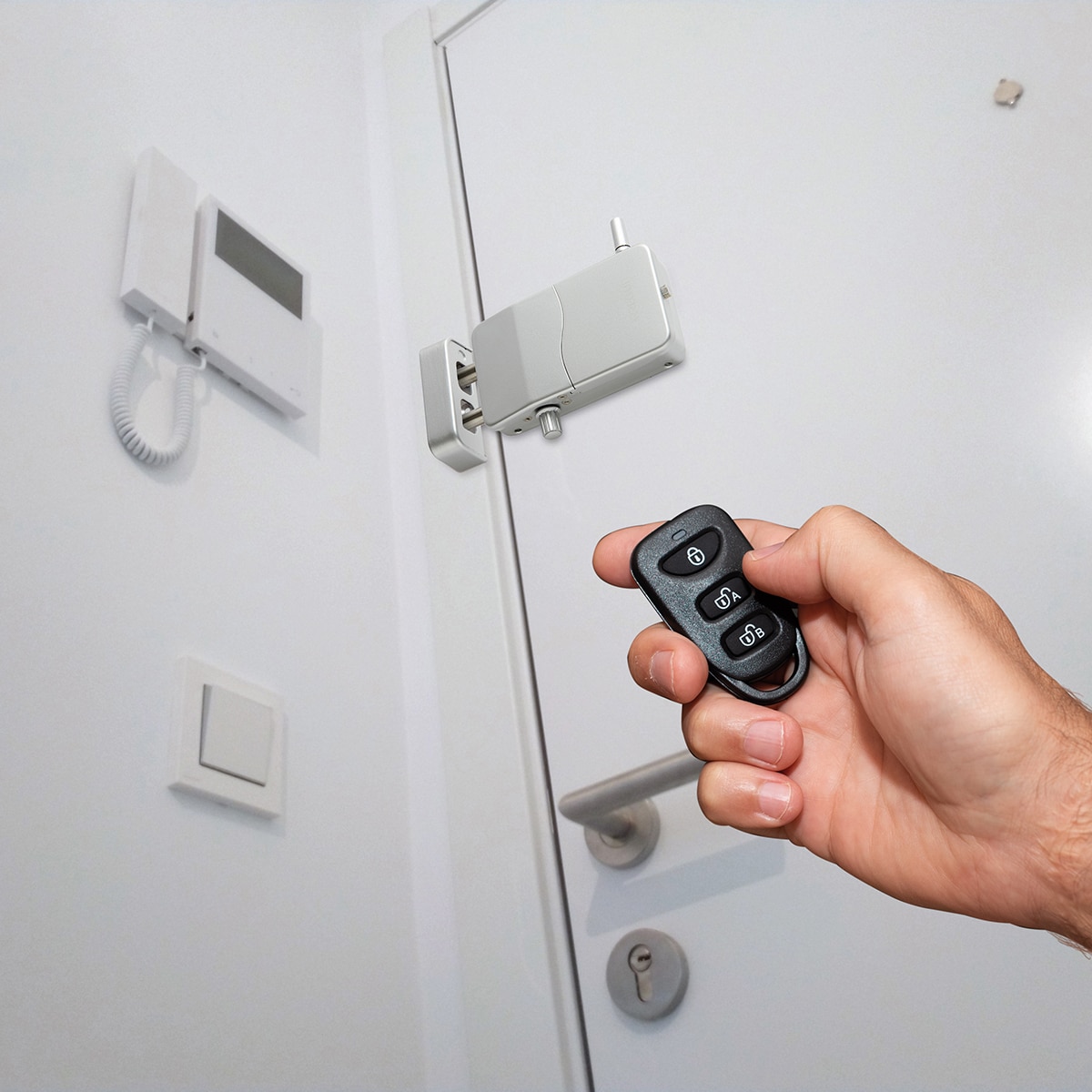 Cerradura Invisible con Alarma y Mando a Distancia Plateado-4