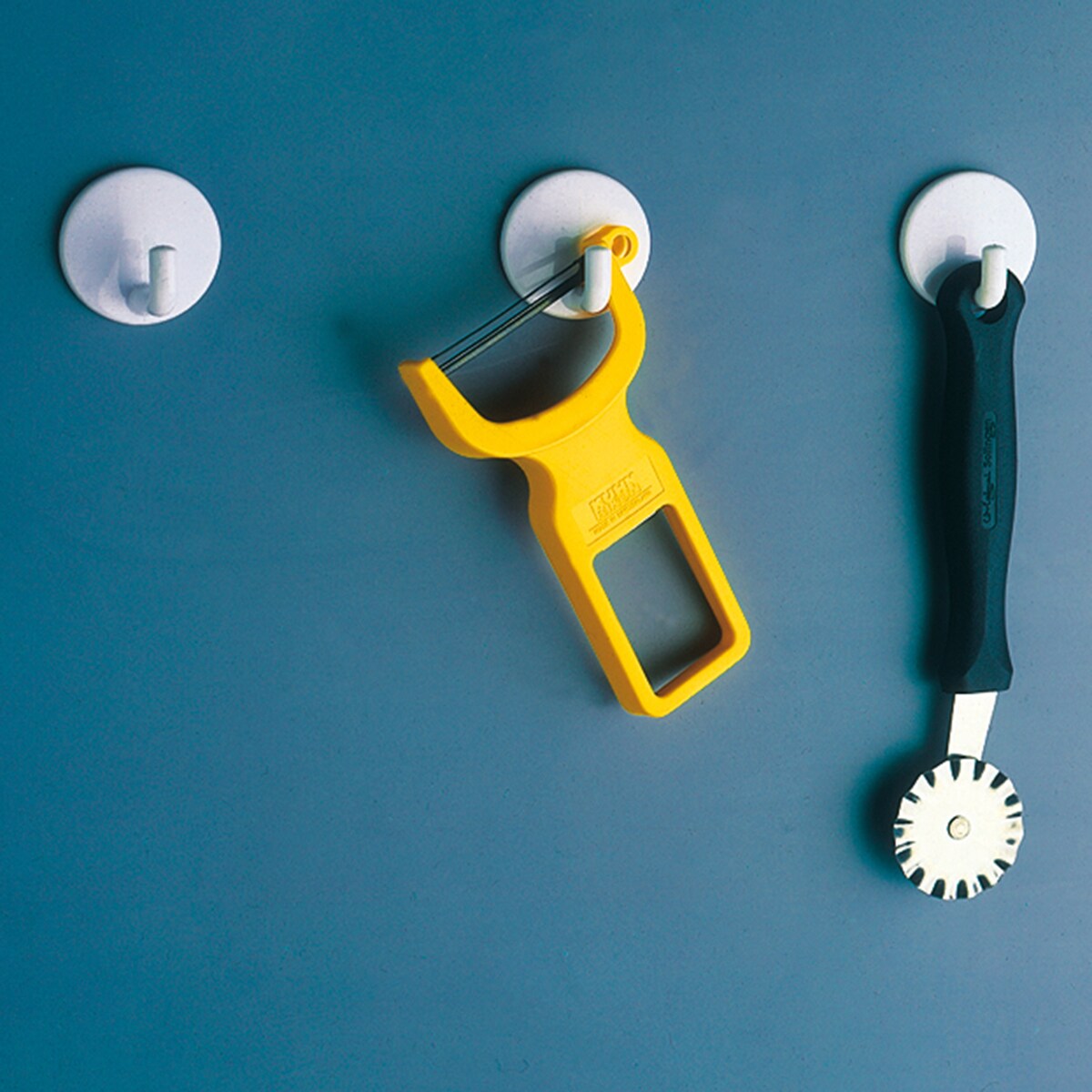 Gancho Adesivo Simples Circular 2 Unid. Branco-3