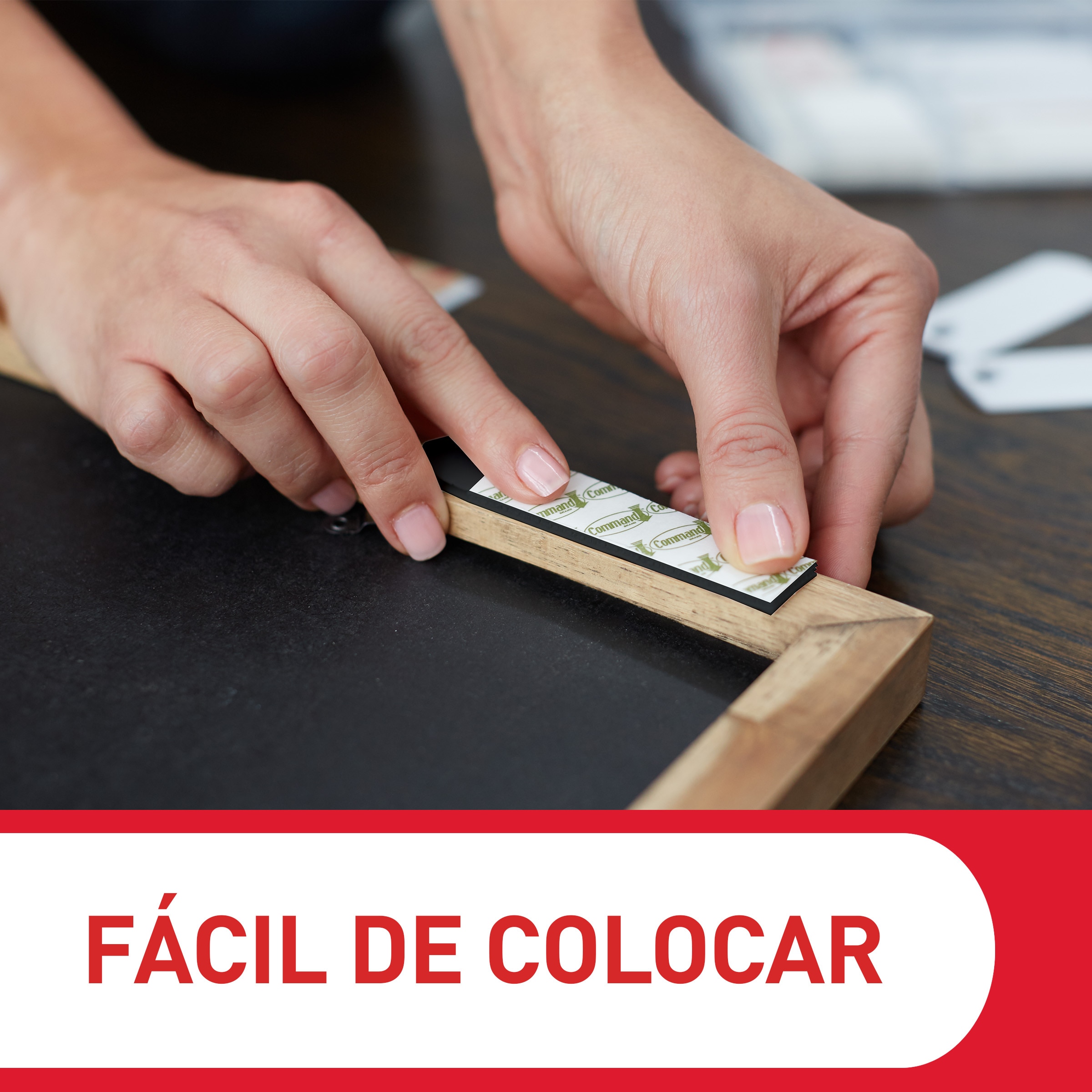 Command™ Tiras para colgar cuadros, negras, extragrandes para objetos pesados de hasta 9 kg. 4 pares Negro-5