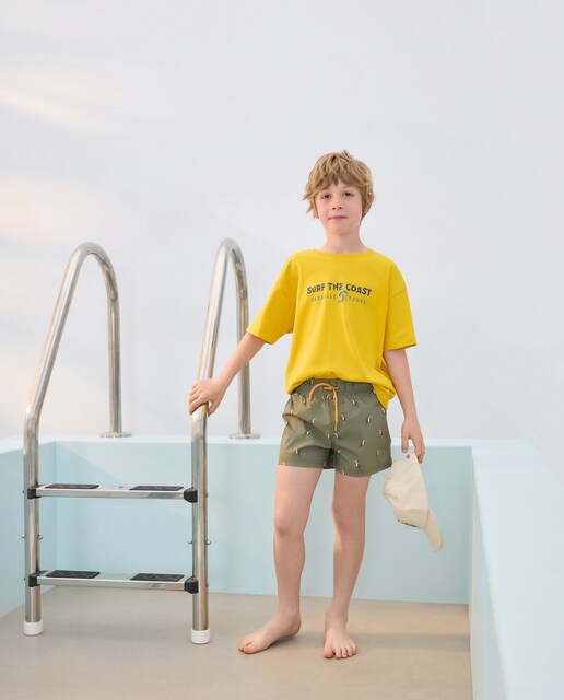 Bañador bermuda estampada de niño