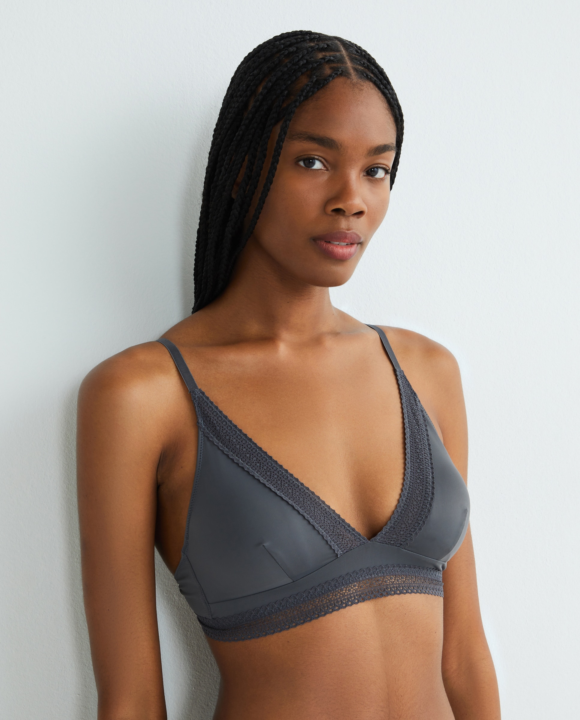 Imagen 0 de Sujetador triangulo encaje b