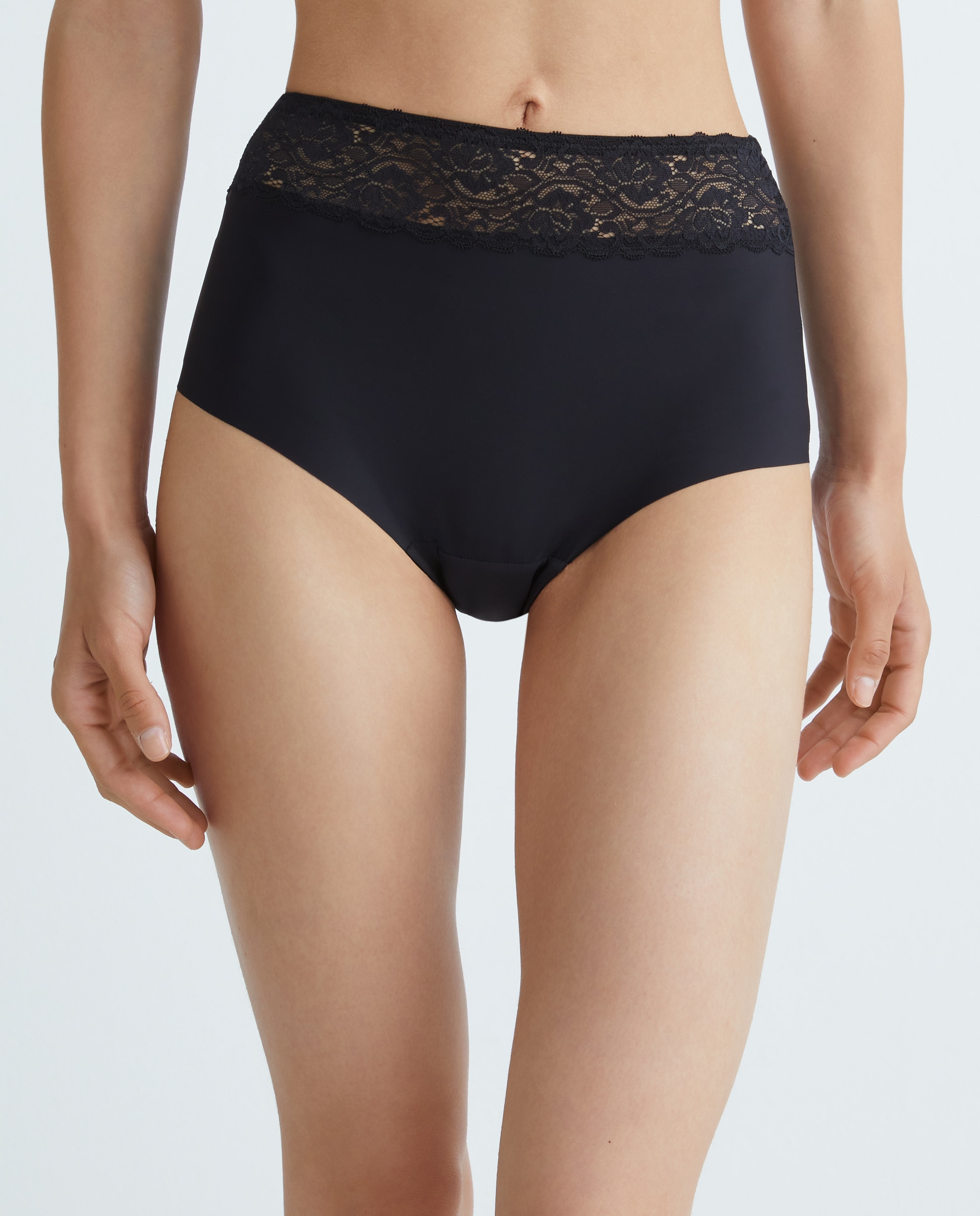 Braguita de mujer Unit Láser Cut Negro-1