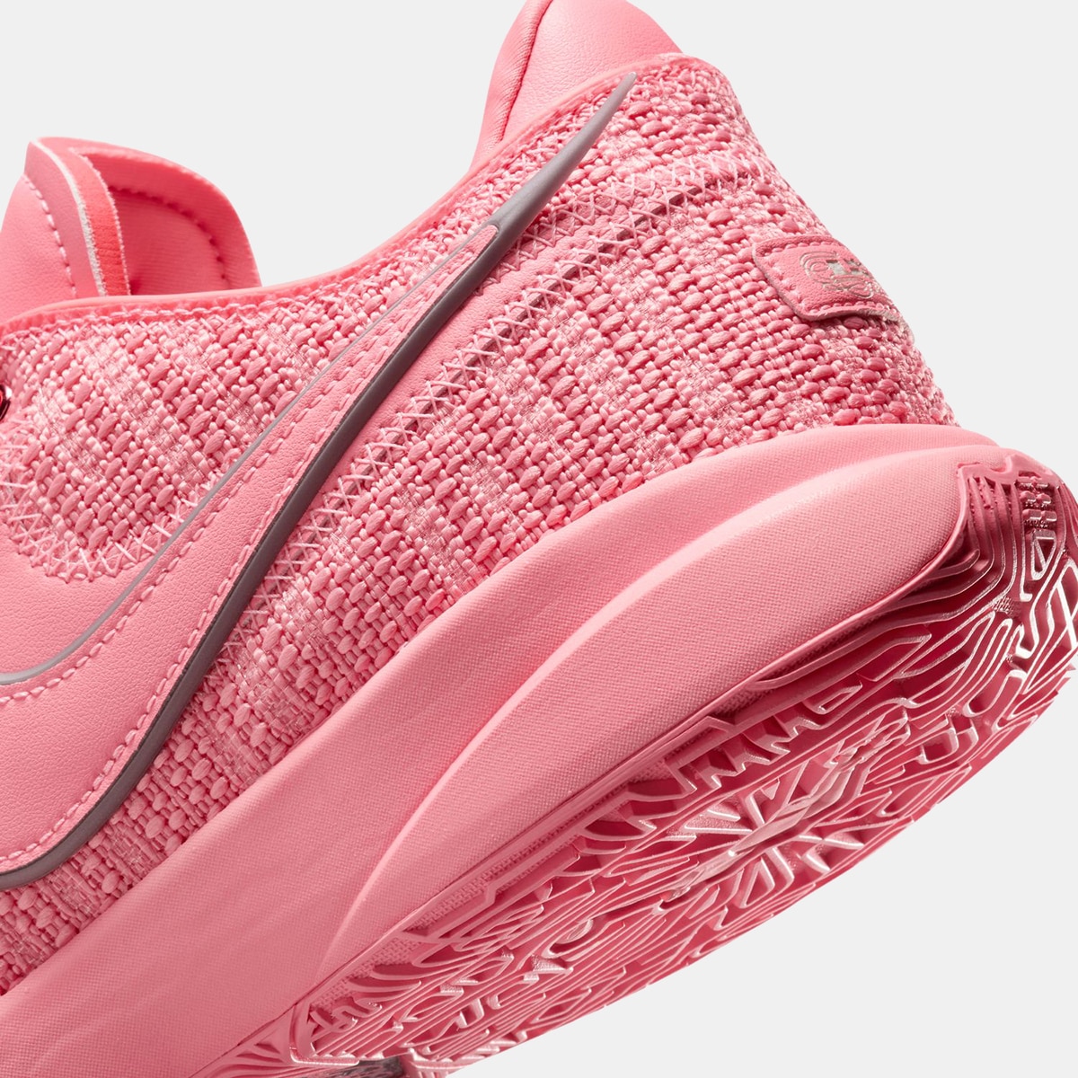 Sapatilhas de Basquetebol Unissexo Lebron XX Rosa / Cinzento-9