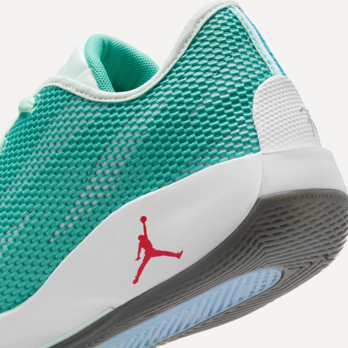 Sapatilhas de Basquetebol de Homem Luka 77 Verde-9