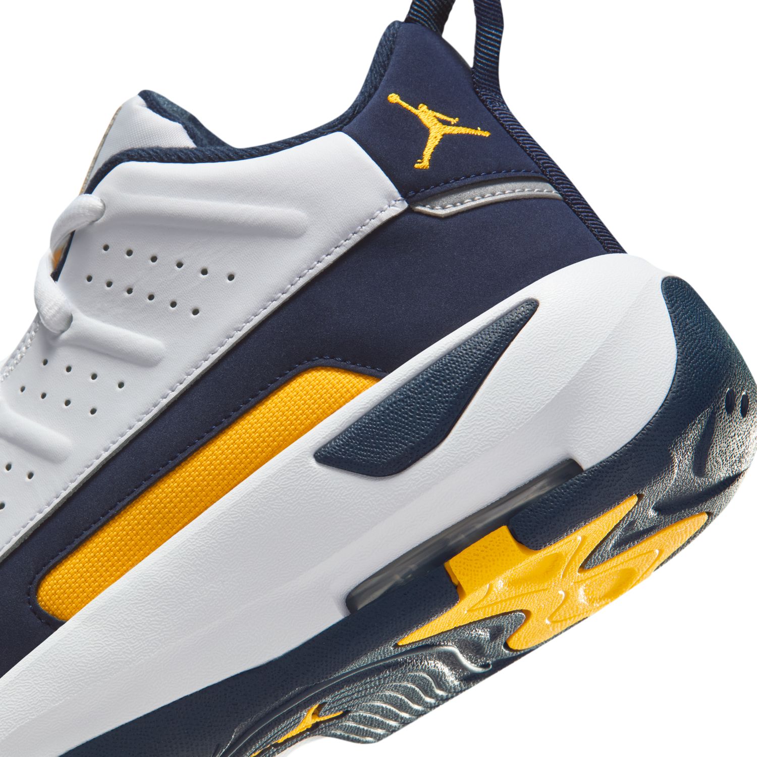 Sapatilhas de Basquetebol de Homem Max Aura 7 Branco-11