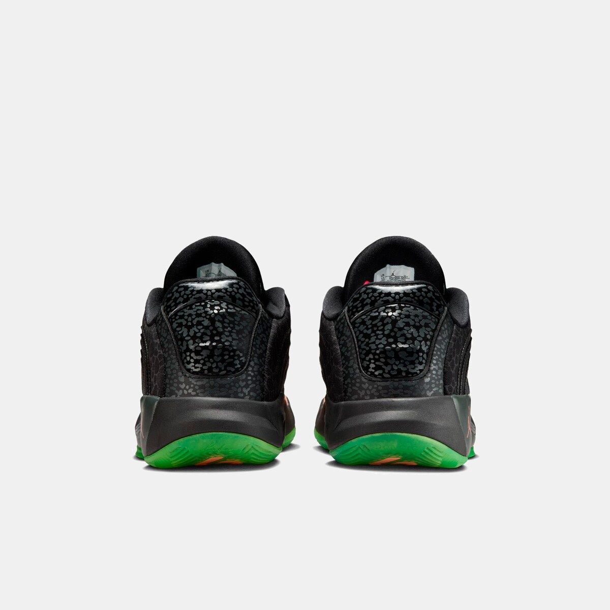 Sapatilhas de Basquetebol de Adulto Luka 4 Preto-5