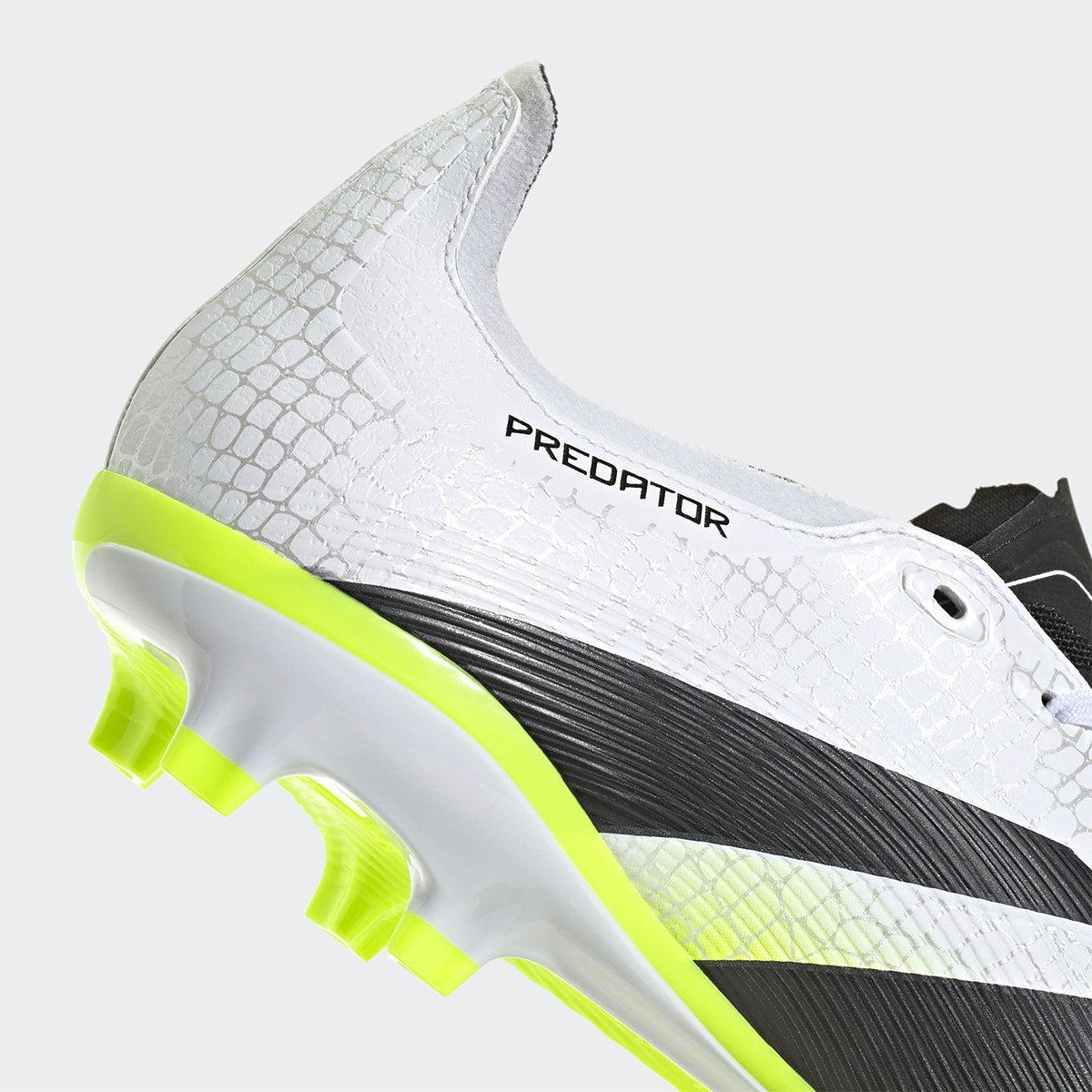 Chuteiras de Futebol de Adulto Predator League Fg/Mg Branco-8