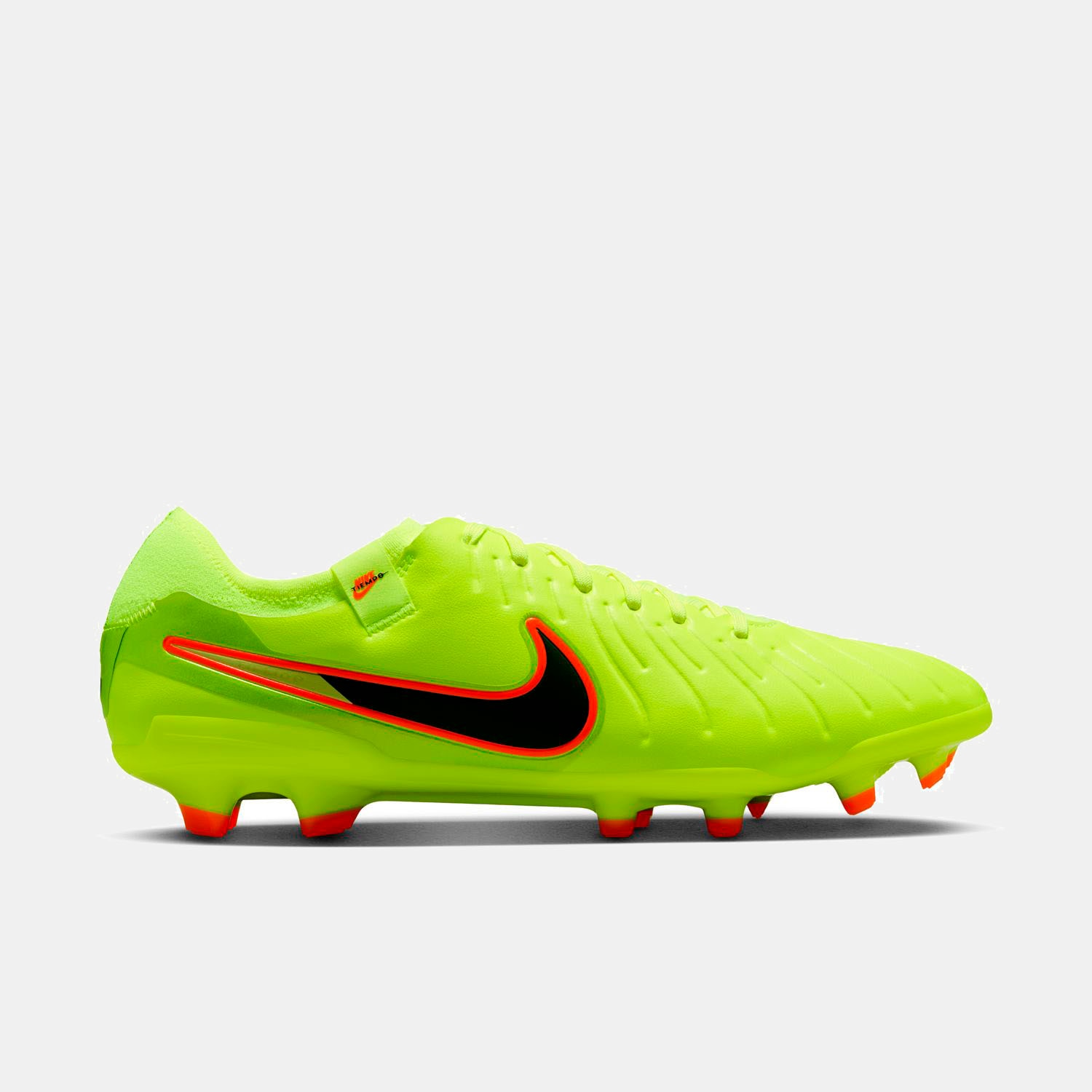 Imagem 0 de Chuteiras de Futebol de Adulto Legend 10 Pro FG