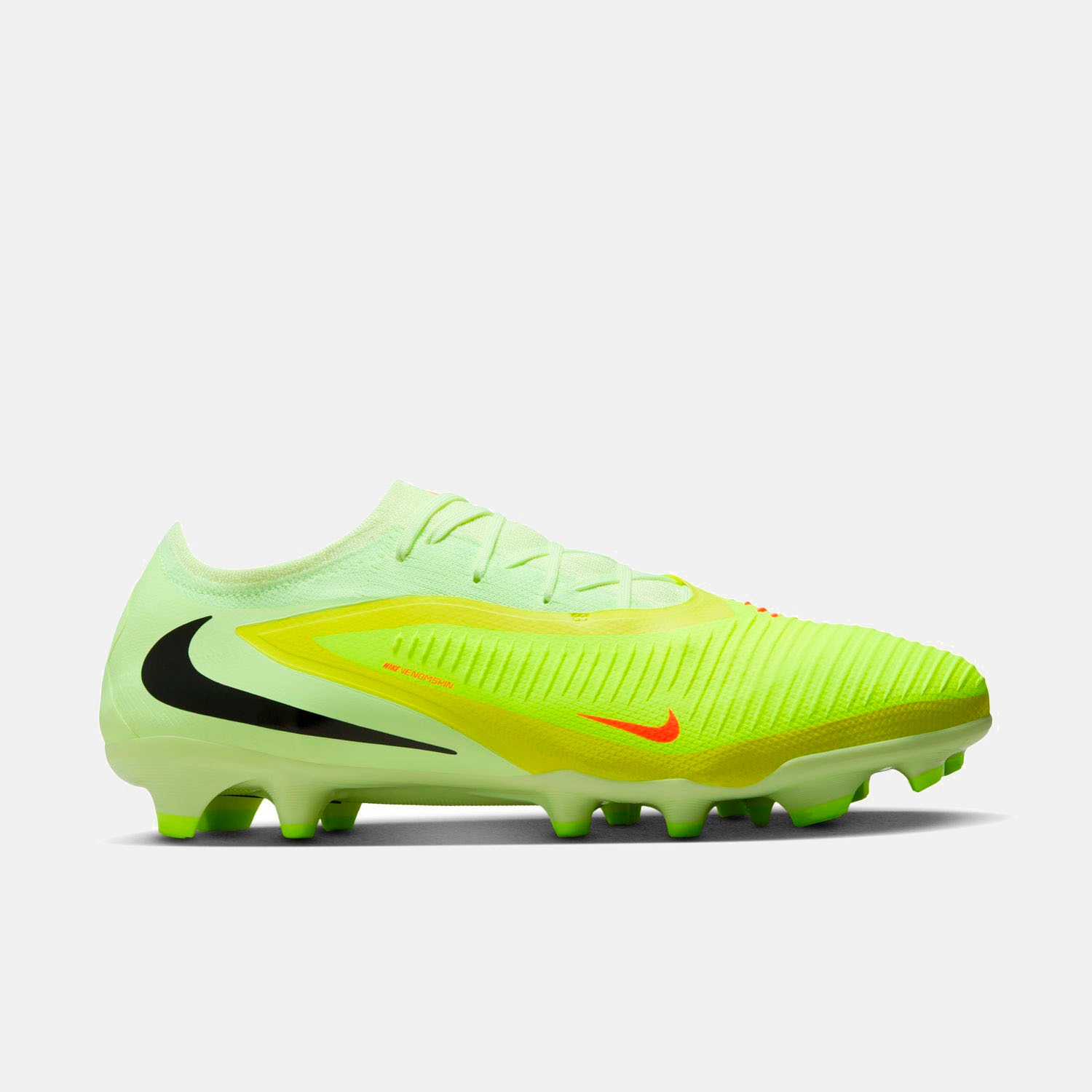 Imagem 0 de Chuteiras de Futebol de Adulto Phantom 6 Low Pro FG