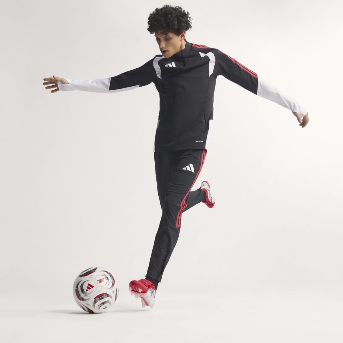 Chuteiras de Futebol de Homem Predator Elite FT FG Vermelho / Preto-18