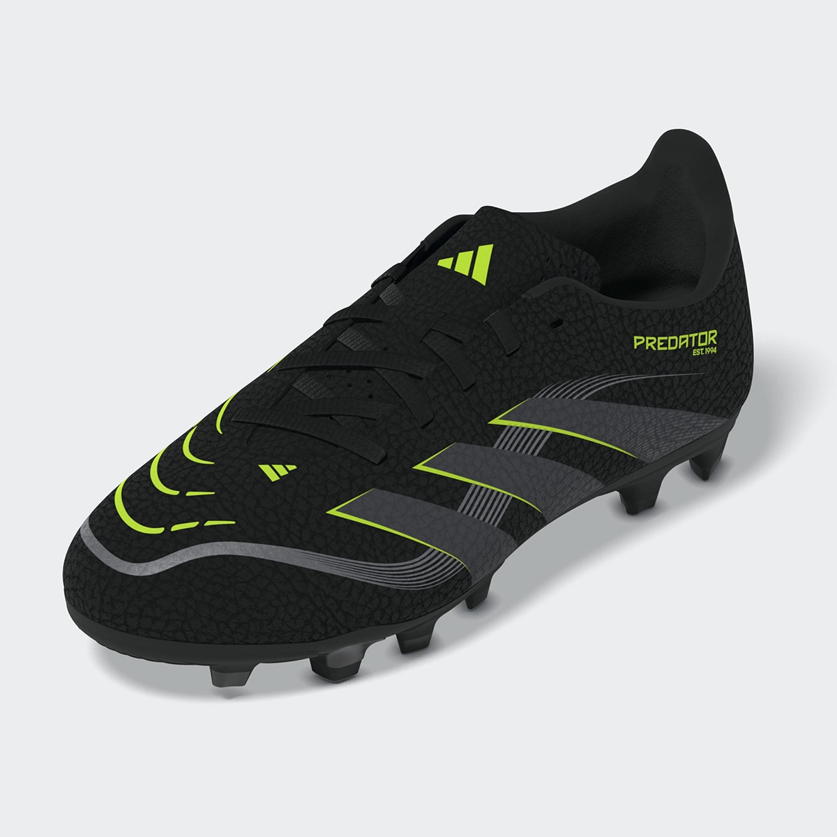 Botas De Futbol Niño Predator Club Fg/Mg J Adidas Negro · El Corte