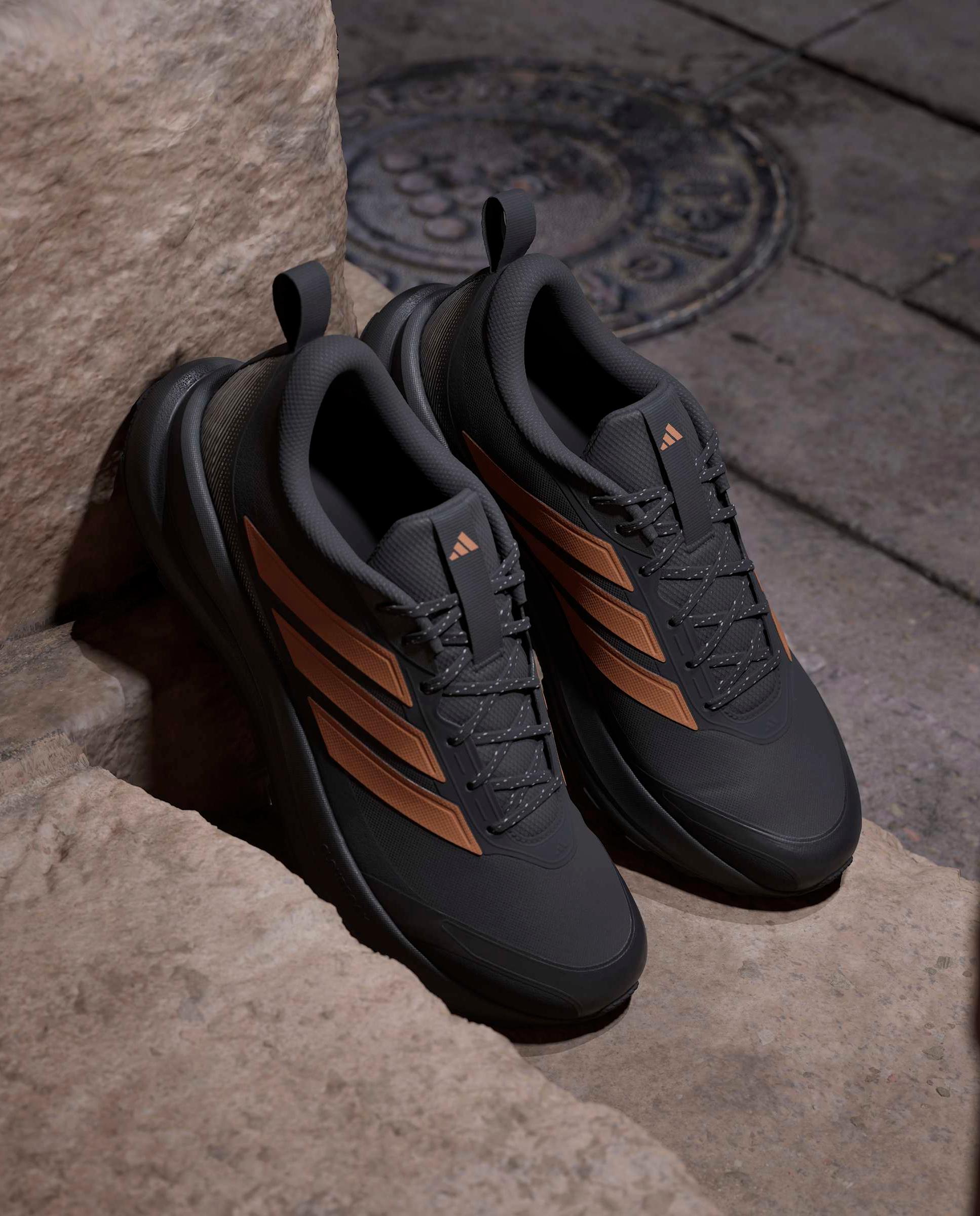 Sapatilhas de Running de Homem RUNFALCON 6  ATR Adidas Preto-12