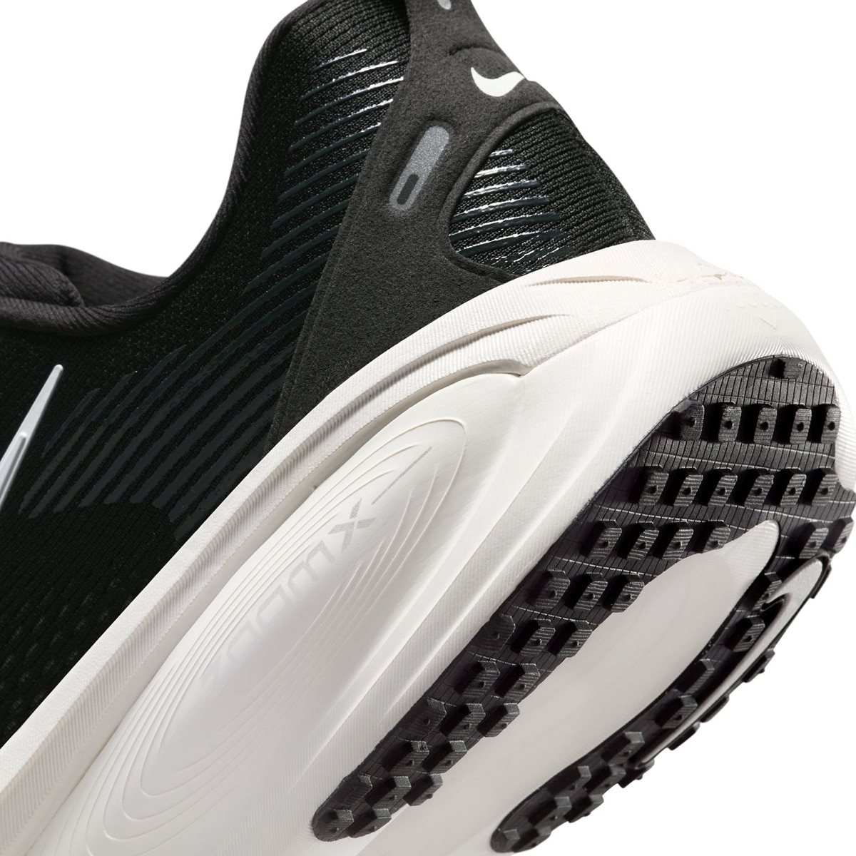 Sapatilhas de Running de Homem Vomero 18 Preto-7