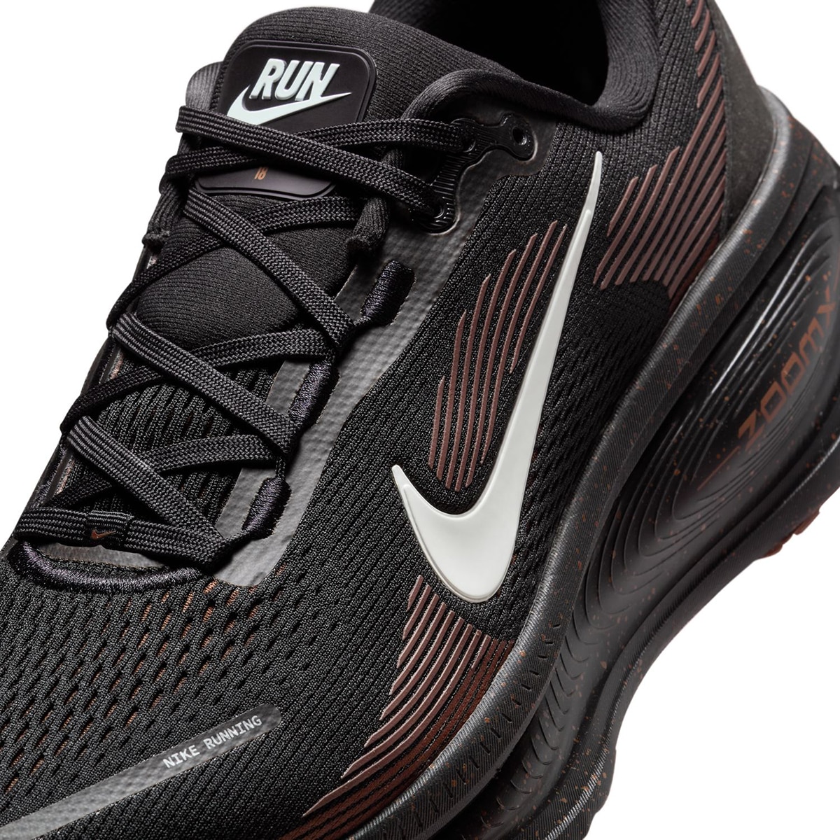 Sapatilhas de Running de Homem Vomero 18 Preto-8