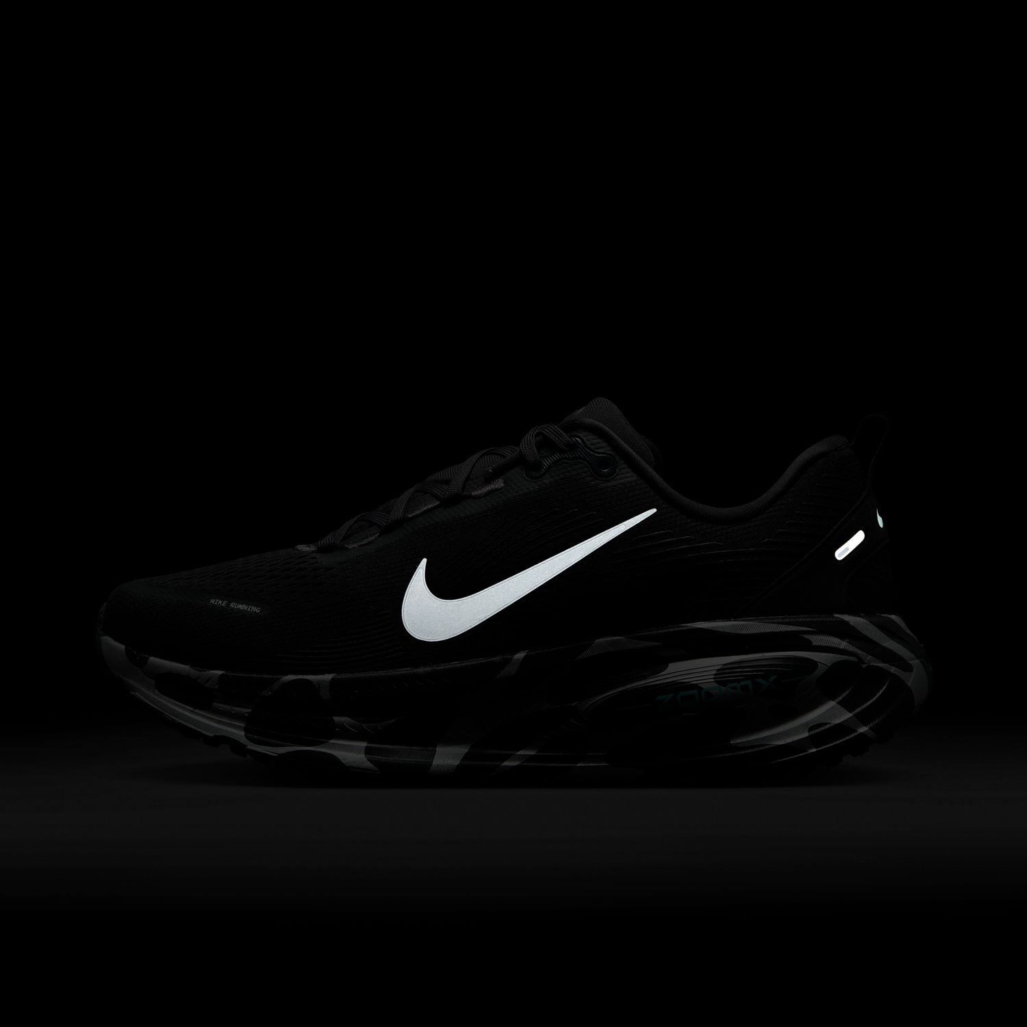 Sapatilhas de Running de Homem Vomero 18 Preto-8