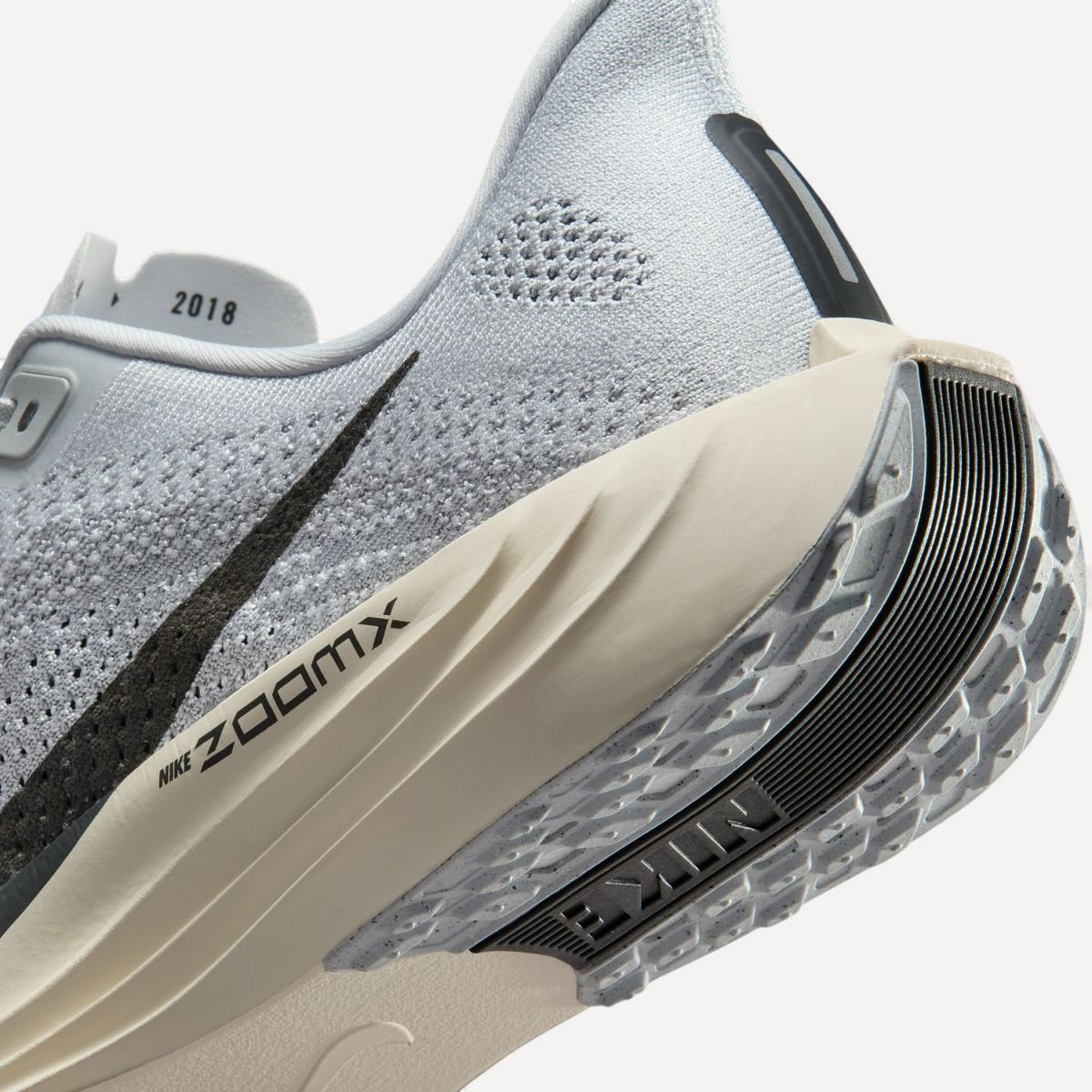 Sapatilhas de Running de Homem Pegasus Plus Cinzento-12