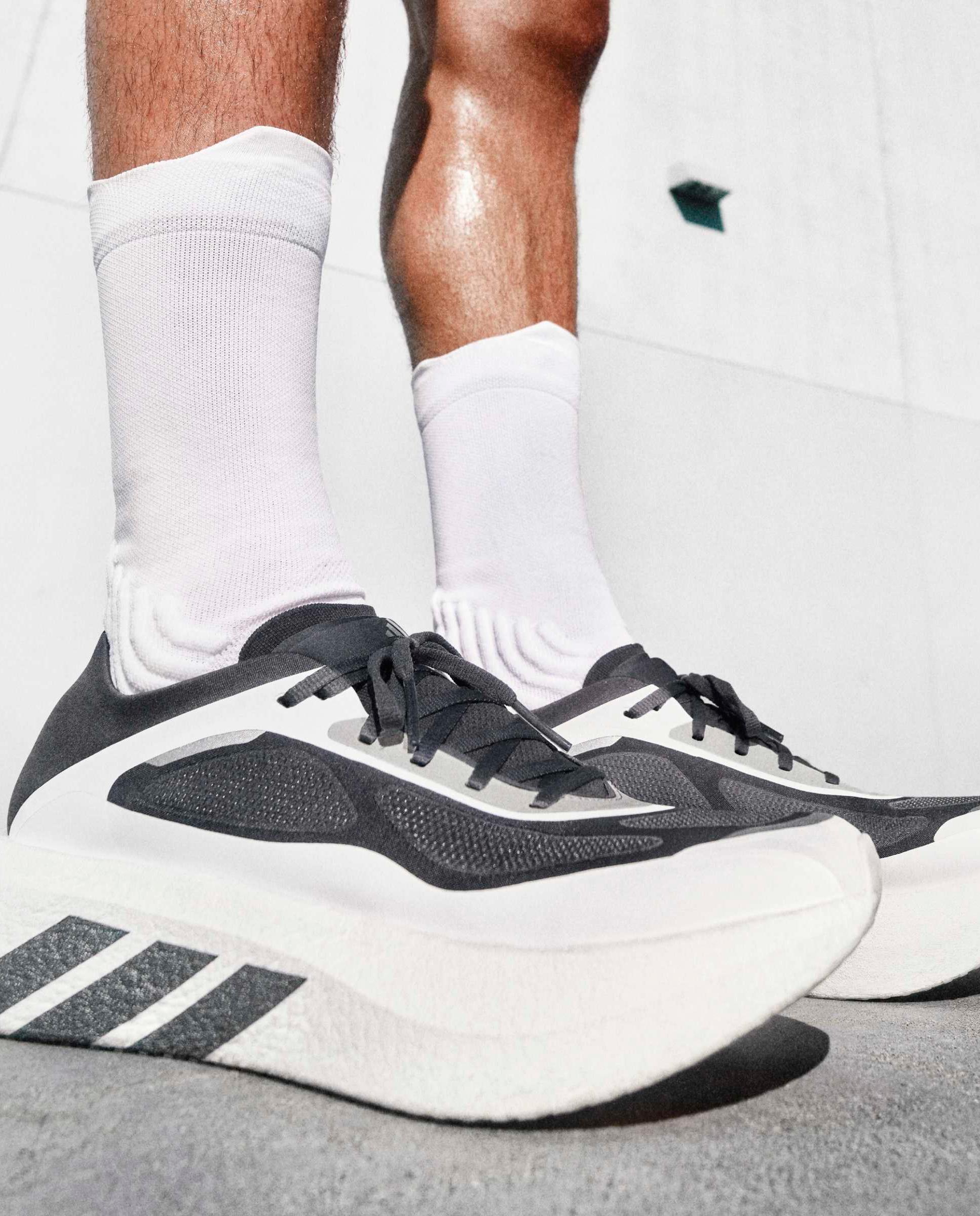 Sapatilhas de Running de Homem HYPERBOOST RUN M Adidas Branco-9