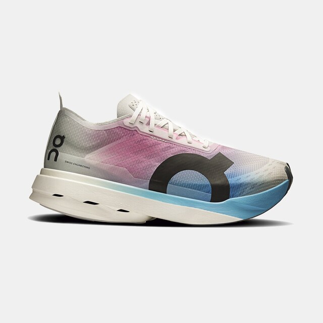 Zapatillas de running de mujer Cloudboom Strike On