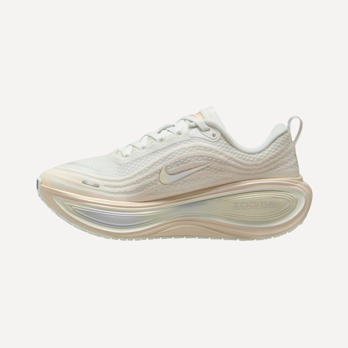 Sapatilhas de Running de Mulher W Vomero Plus ESS Branco-2