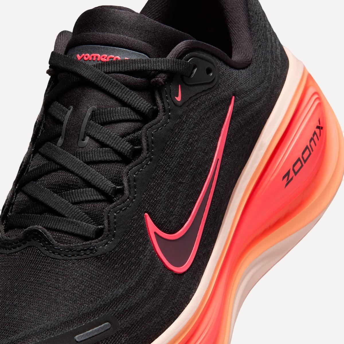 Sapatilhas de Running de Mulher W Vomero Plus Preto-9