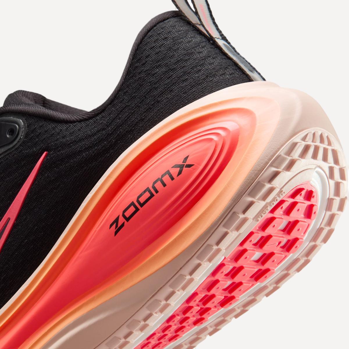 Sapatilhas de Running de Mulher W Vomero Plus Preto-10