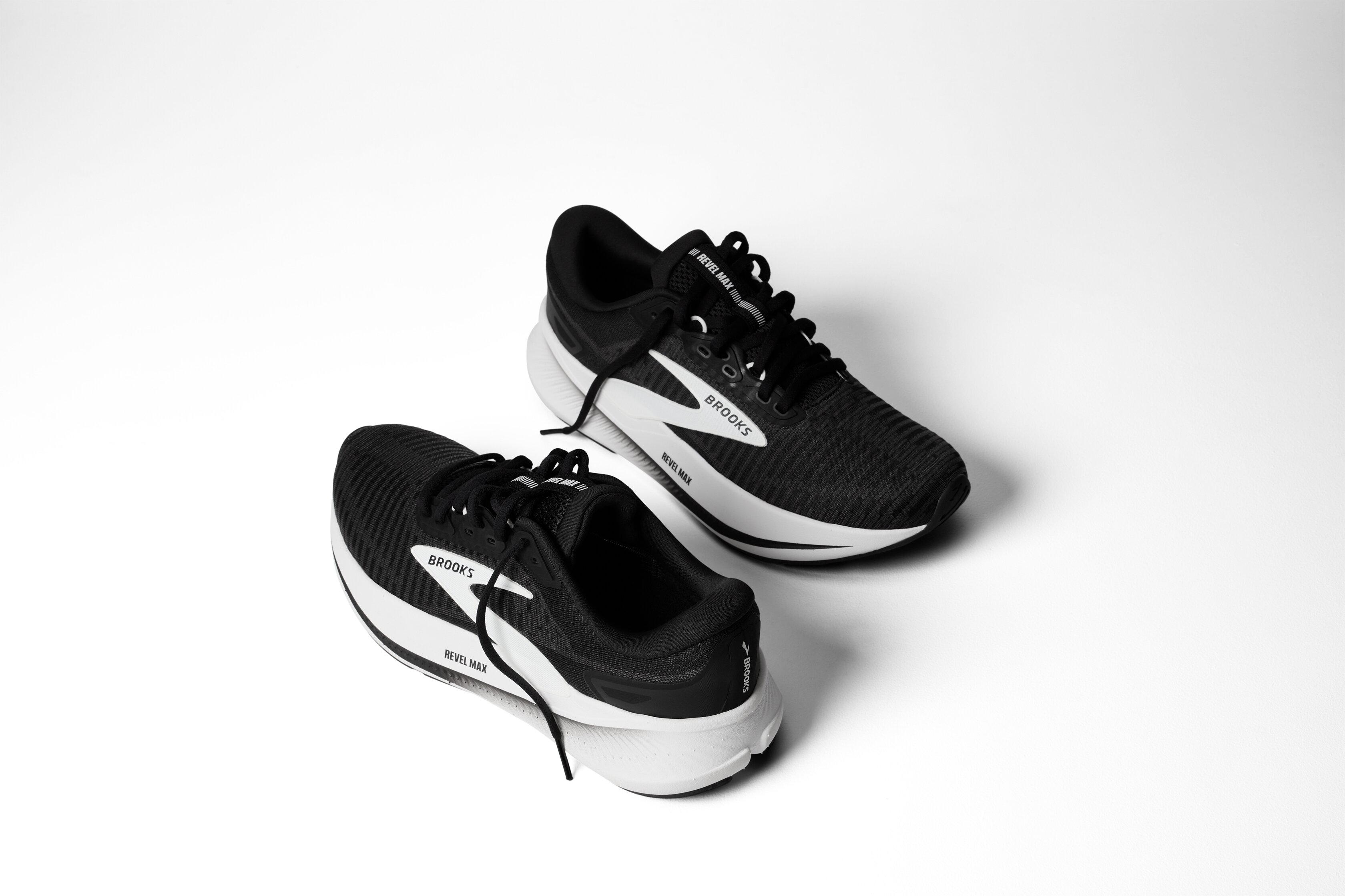 Sapatilhas de Running de Mulher Revel Max Preto / Branco-8