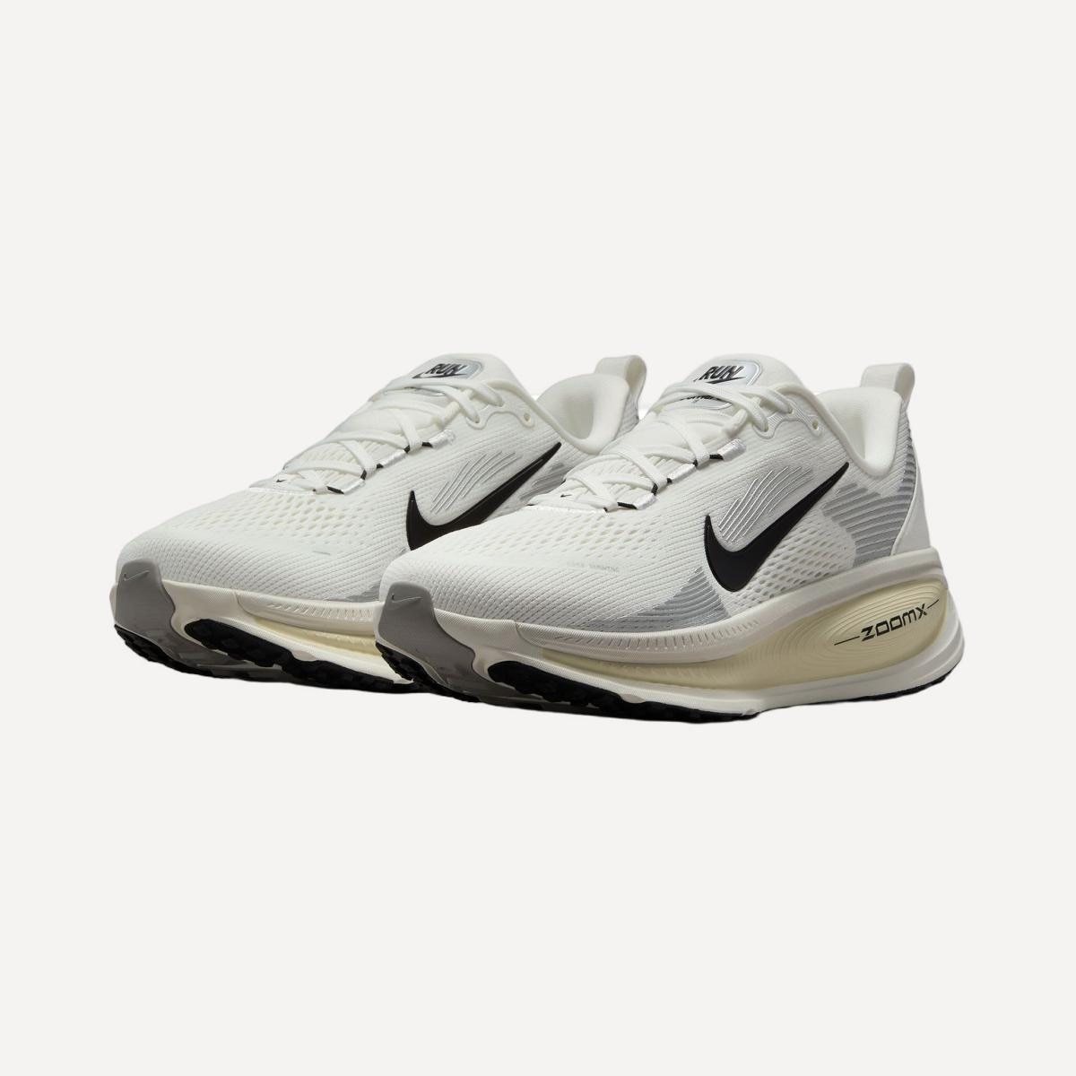 Sapatilhas de Running de Mulher W Vomero 18 Branco-3