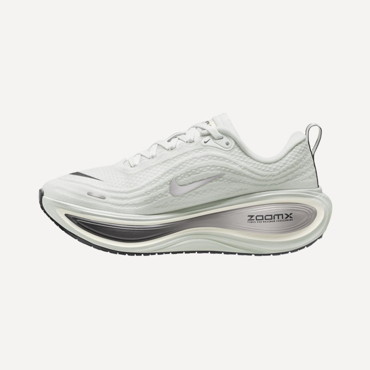 Sapatilhas de Running de Mulher W Vomero Plus Ess Branco-2