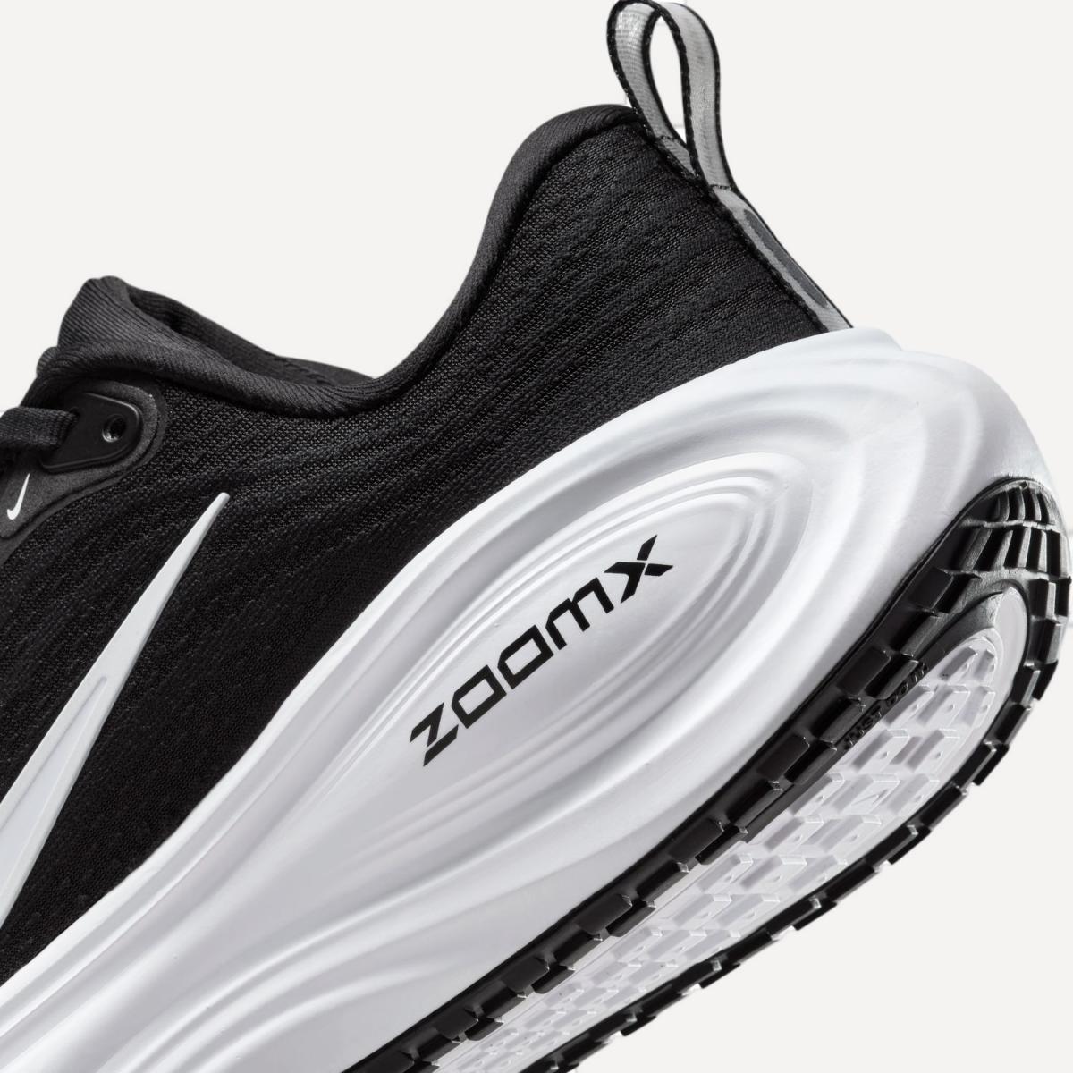 Sapatilhas de Running de Mulher W Vomero Plus Preto-11