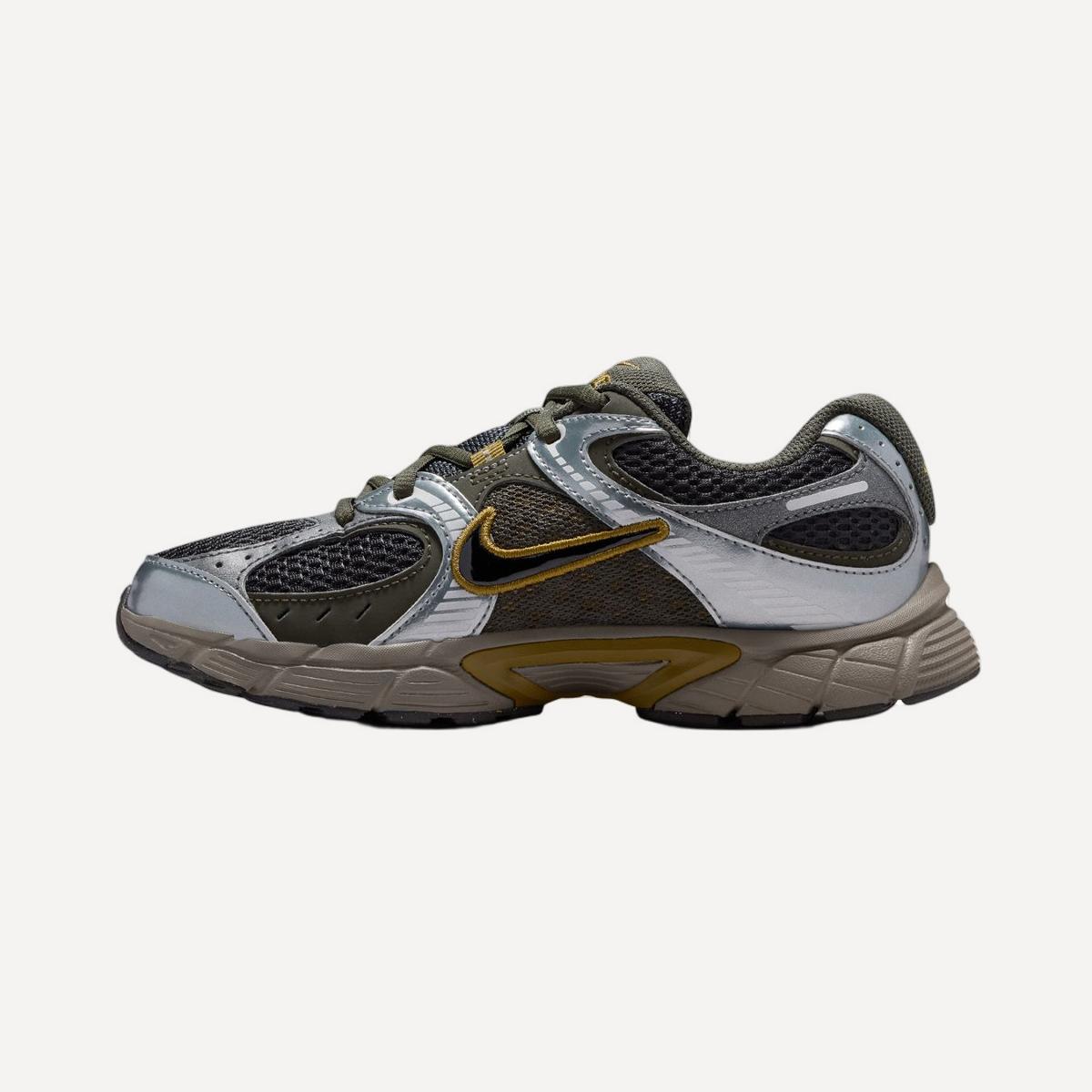 Sapatilhas Casual de Menino V5 RNR (GS) Verde-6