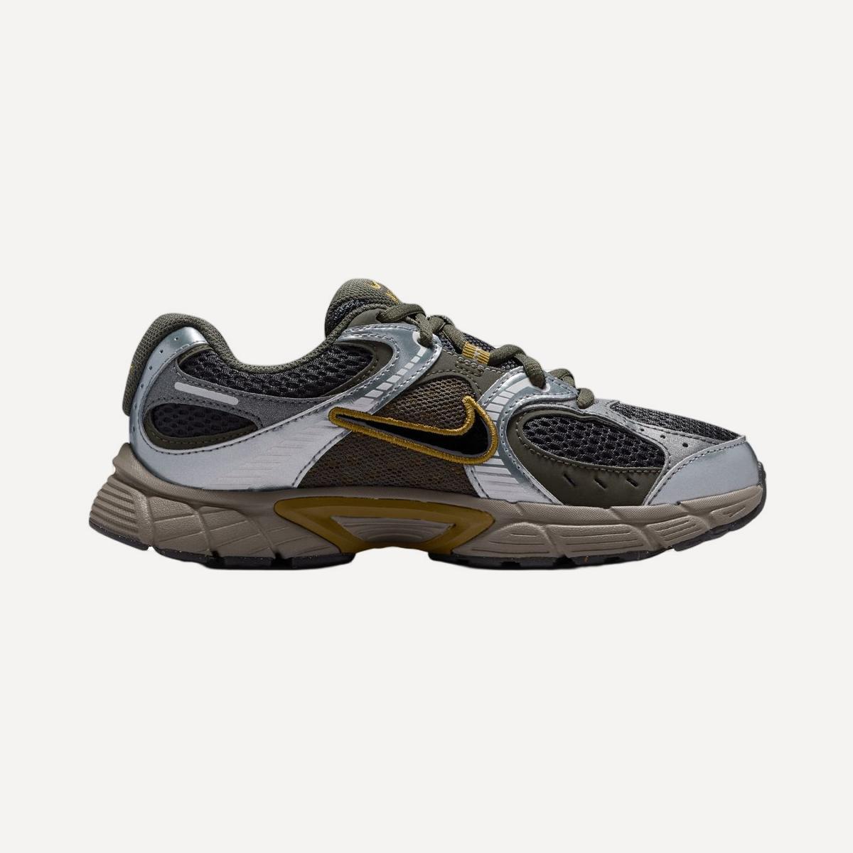 Sapatilhas Casual de Menino V5 RNR (GS) Verde-7