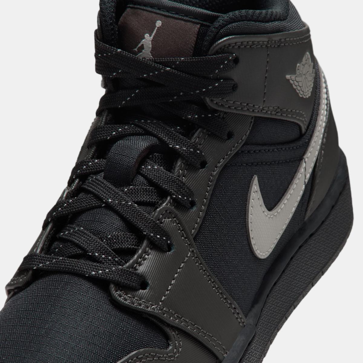 Zapatillas Casual de Niño AIR JORDAN 1 MID UTILITY GS Jordan - Negro Negro-9