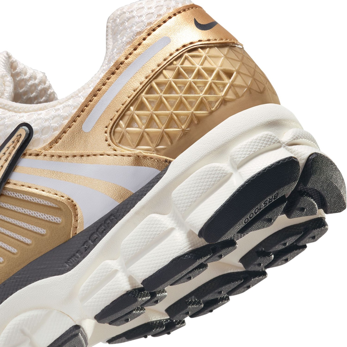 Sapatilhas Casual de Mulher Zoom Vomero 5 Gold Cinzento-8