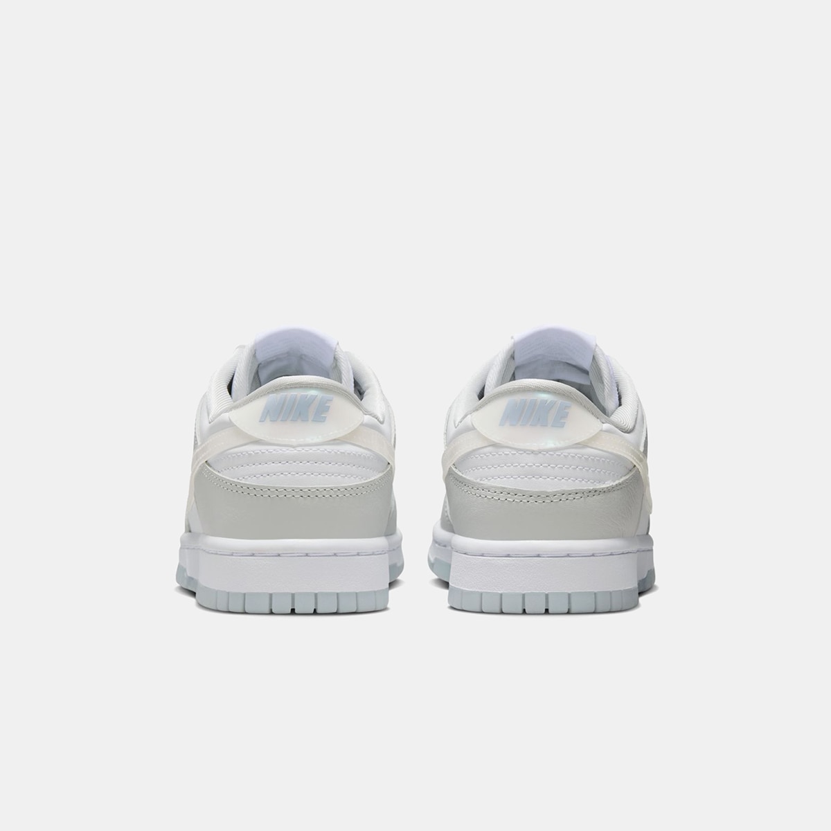 Sapatilhas Casual de Mulher WMNS Dunk Low Preto-8