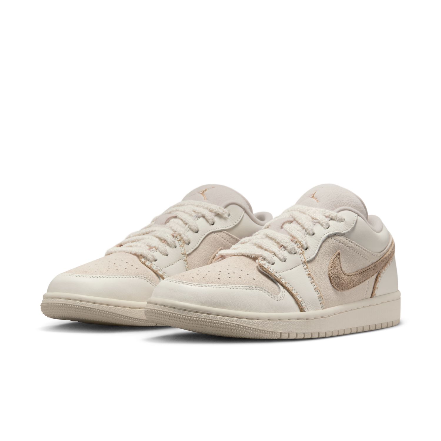 Sapatilhas Casual de Mulher WMNS Air Jordan 1 Low SE Branco-3