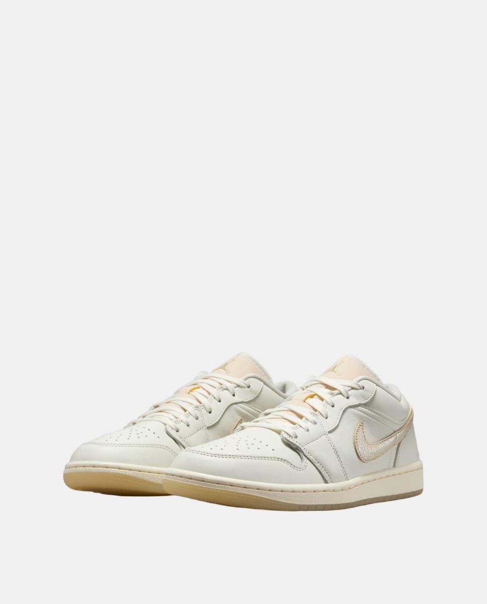 Sapatilhas Casual de Mulher WMNS Air Jordan 1 Low SE Branco-2
