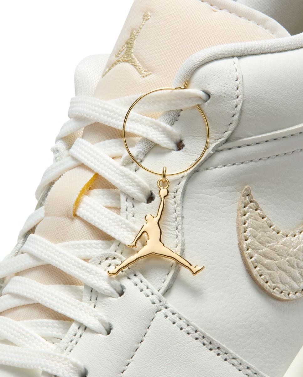 Sapatilhas Casual de Mulher WMNS Air Jordan 1 Low SE Branco-9