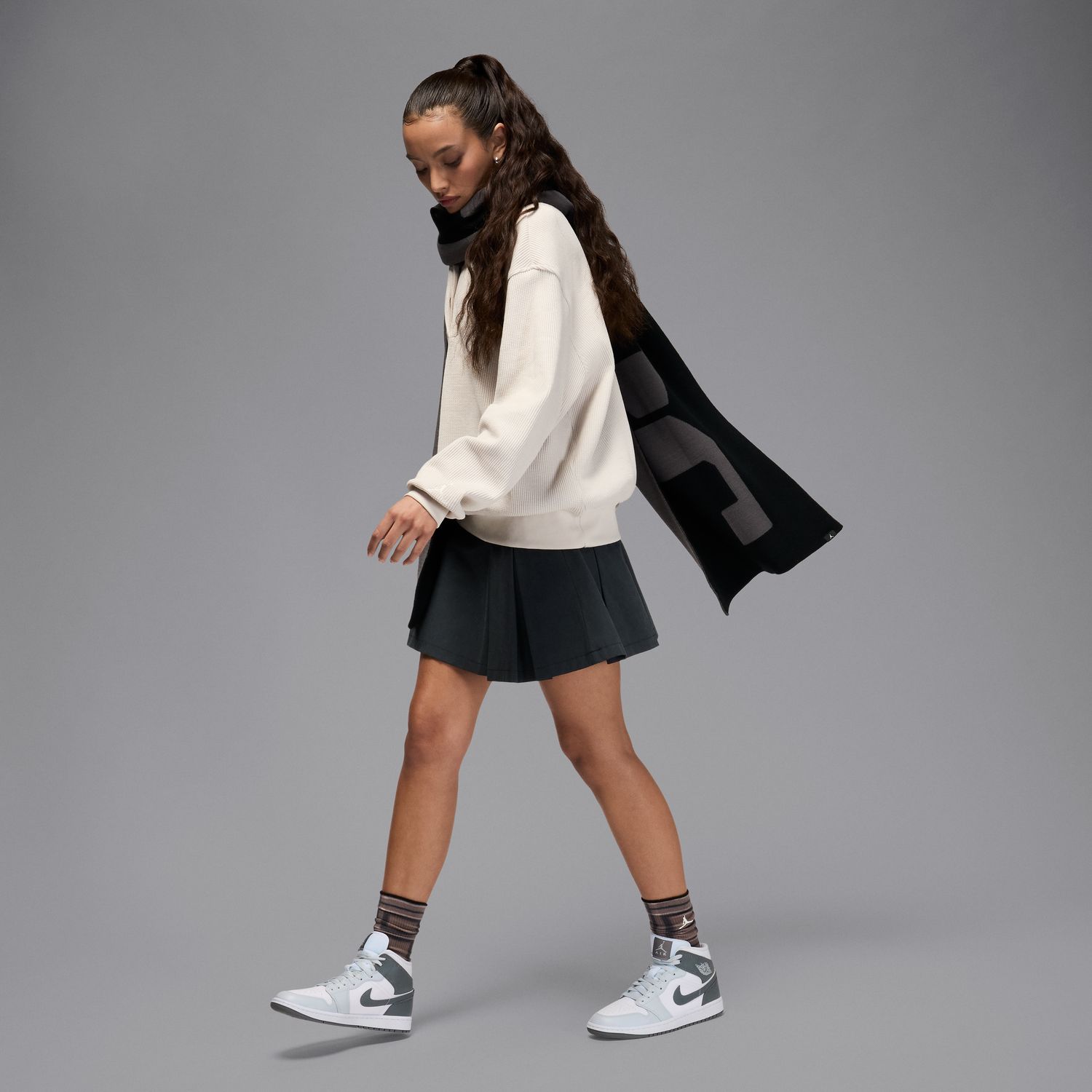 Sapatilhas Casual de Mulher WMNS Air Jordan 1 Mid Branco-12