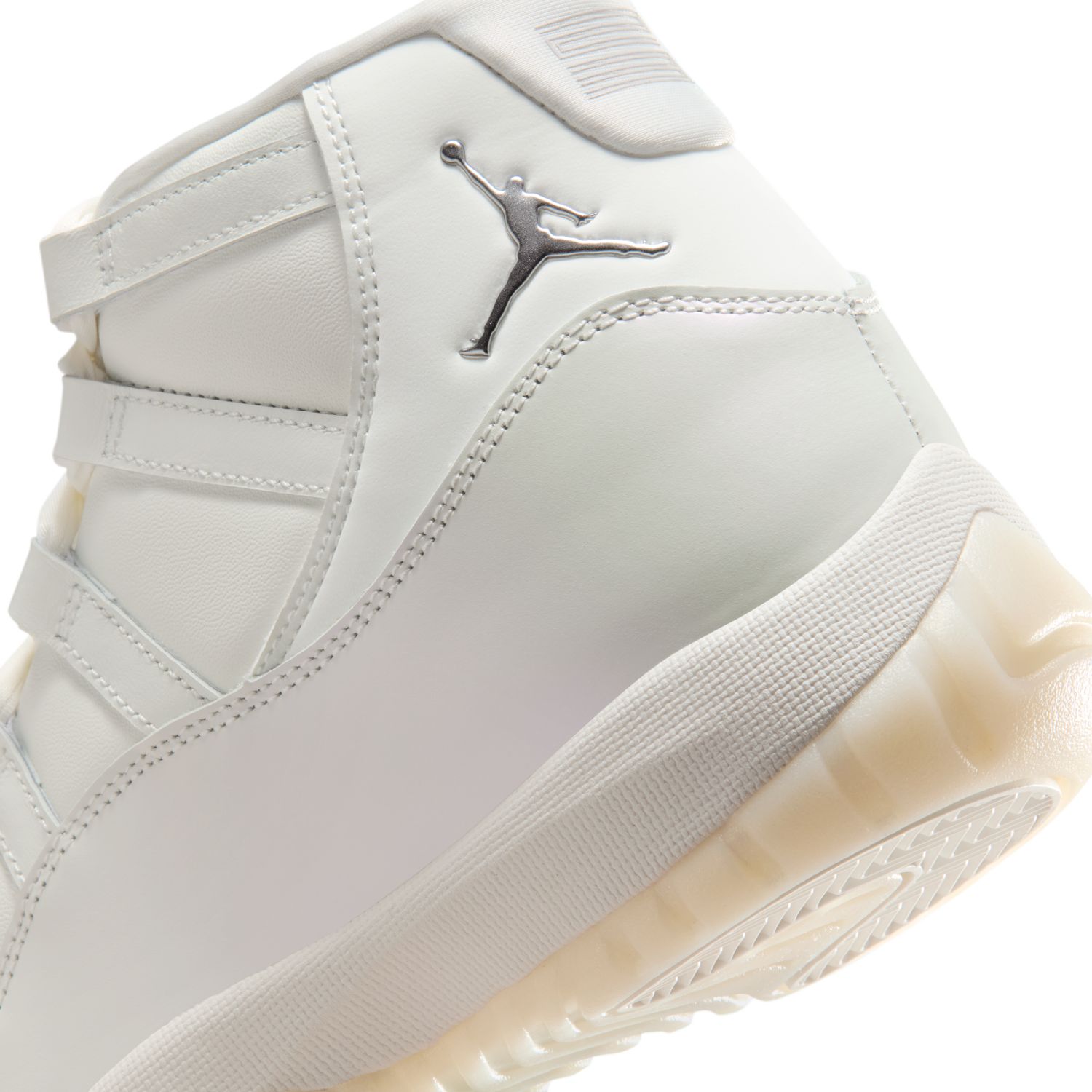 Sapatilhas Casual de Mulher WMNS Air Jordan 11 RETRO Branco-10