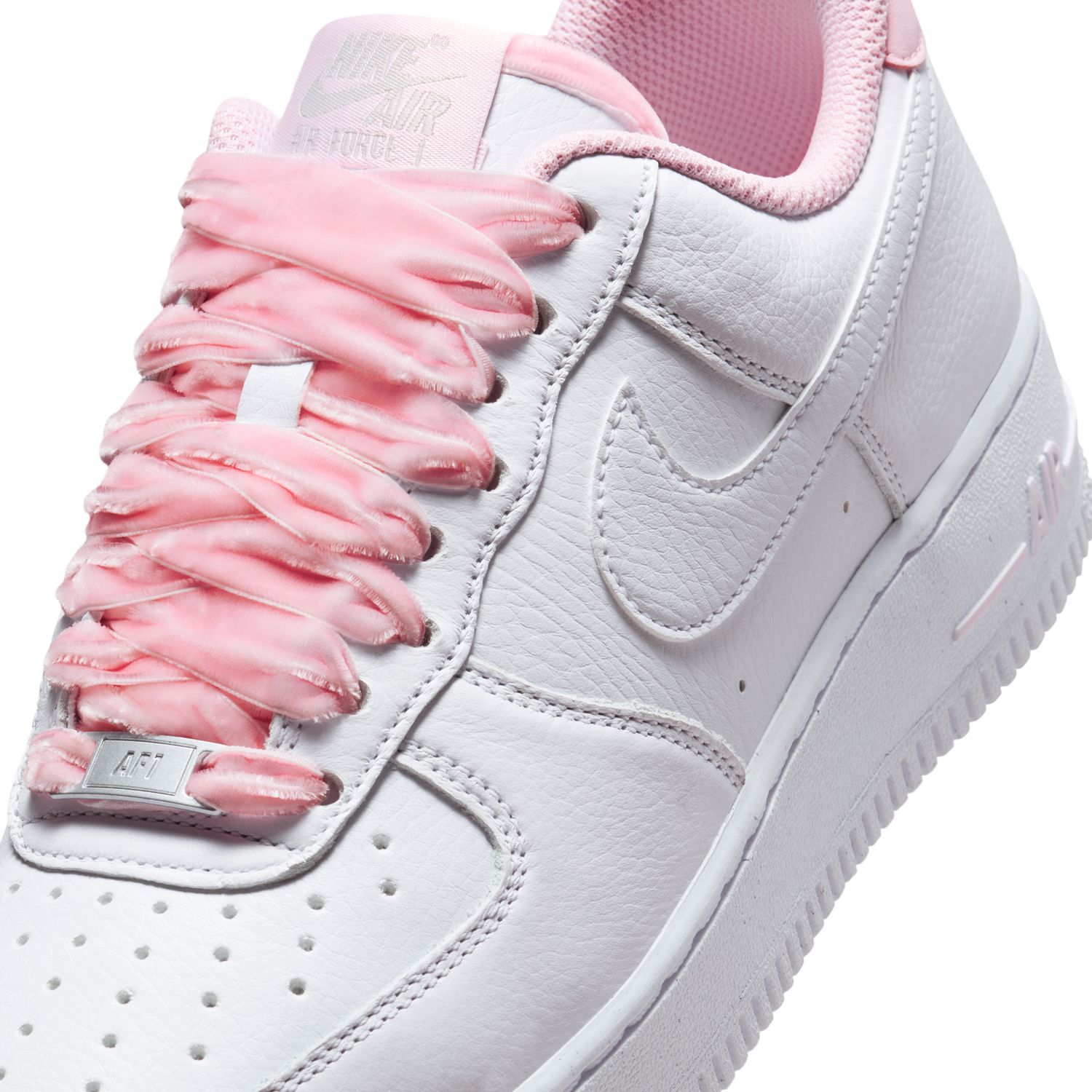 Sapatilhas Casual de Mulher W Air Force 1 '07 Vintage Branco-10
