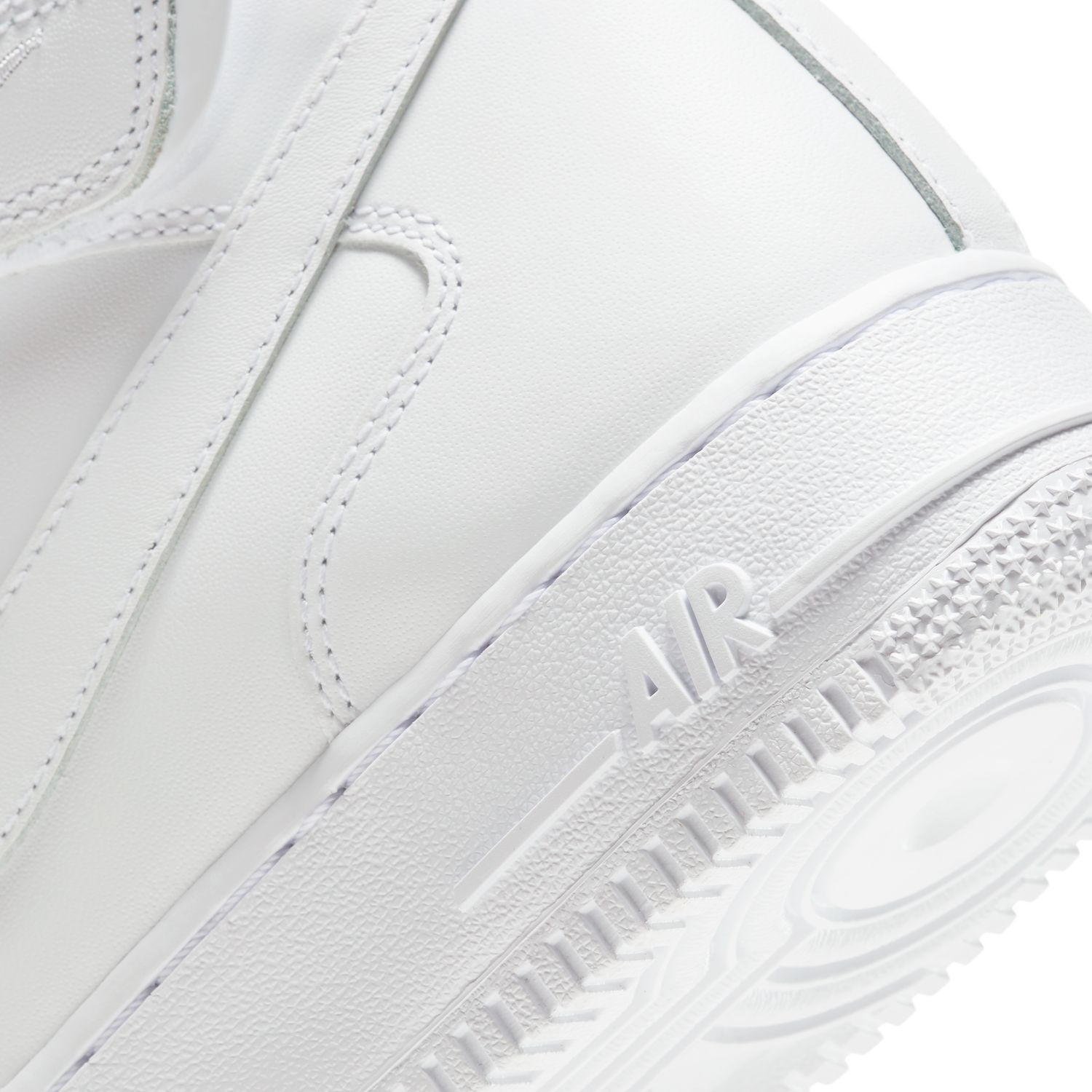 Sapatilhas Casual de Mulher Wmns Air Force 1 '07 MID Branco-10